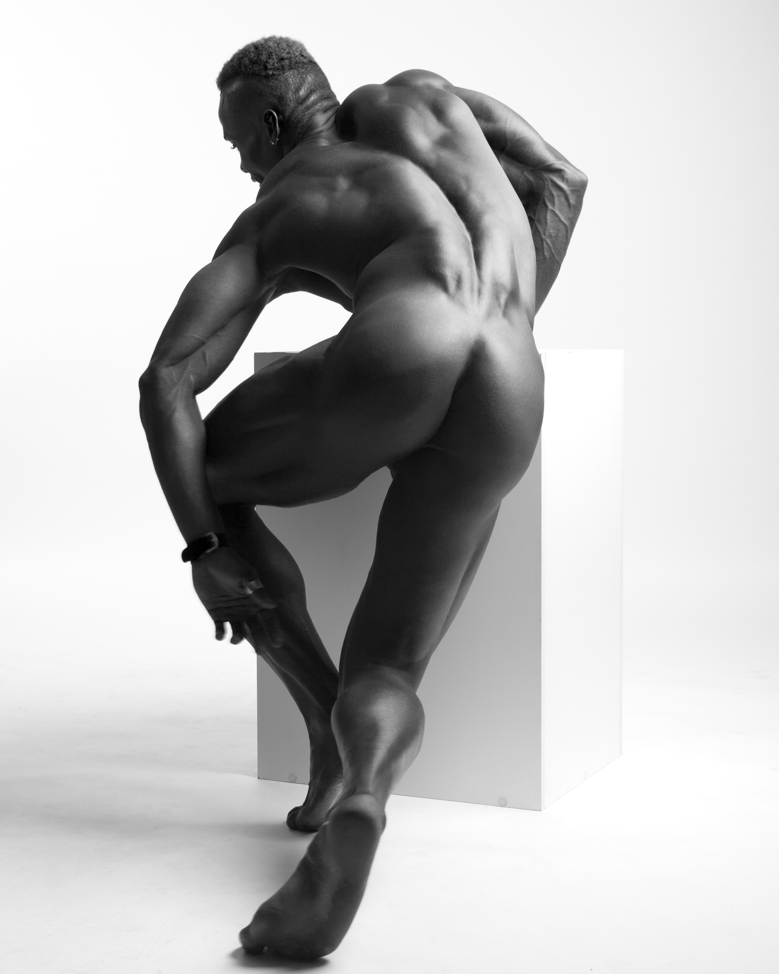 Йорданис Форбес (18+). Рома Гелик фотограф из г. Москва