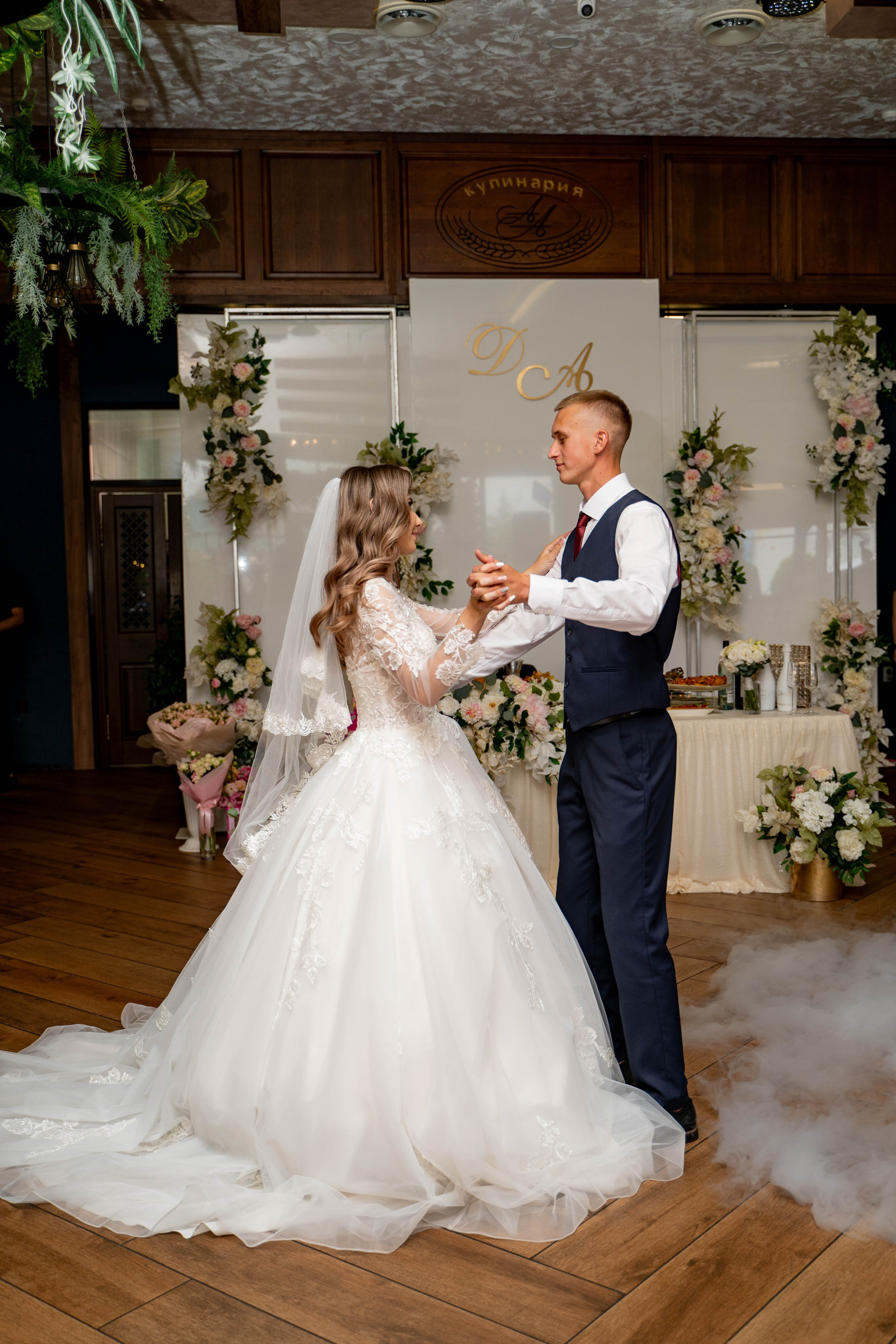 Данил и Анастасия. Видеосьемка, фотосьемка свадеб, юбилеев, утренников в Краснодарском кр