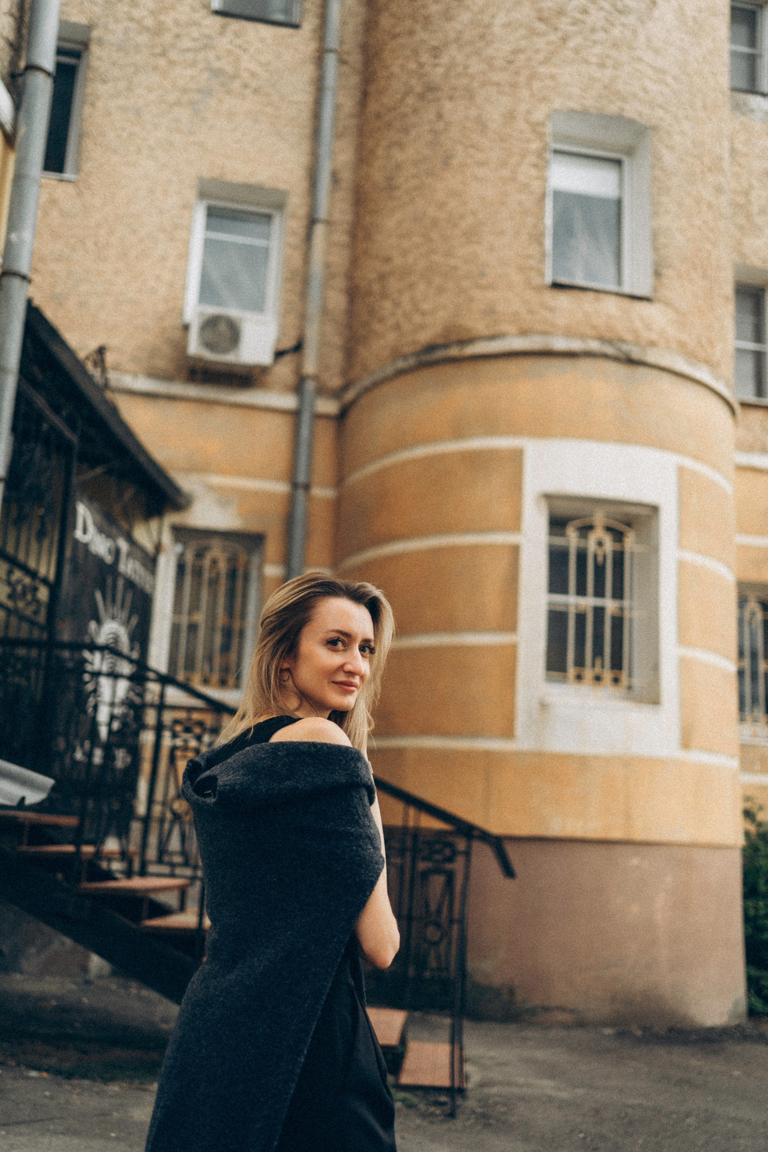 Ириша, городская прогулка. Семейный фотограф в Калуге Ирина Алдохина