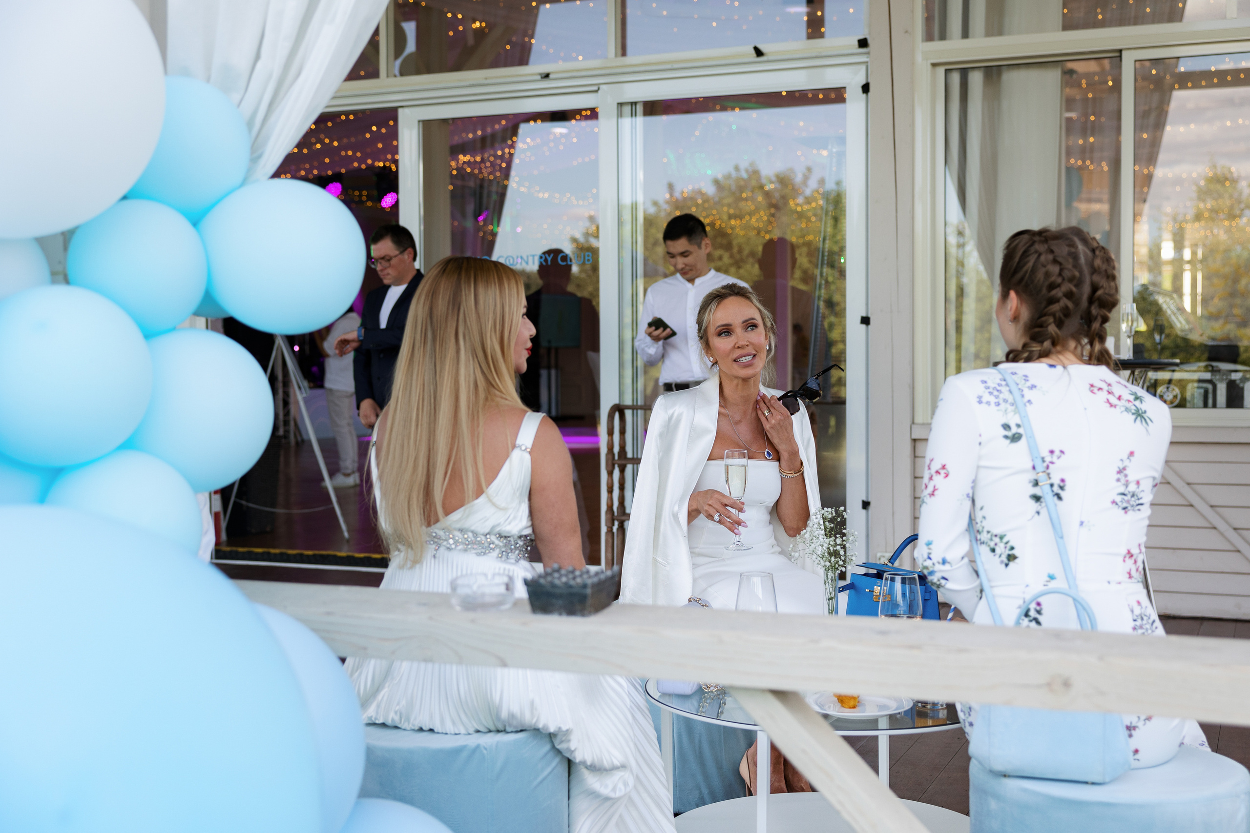 День рождения ЛЕО 1 год в Soho Country Club