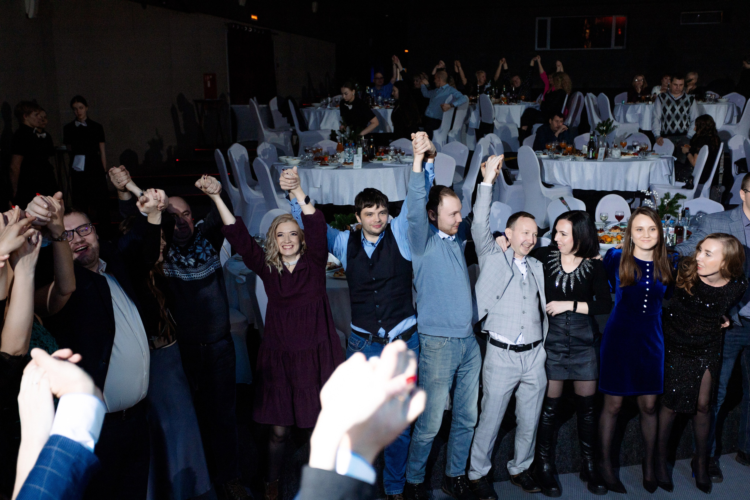 РЕПОРТАЖ: НОВЫЙ ГОД В ДК МЕТАЛЛУРГ. Профессиональный фотограф в Ижевске Леша Петров