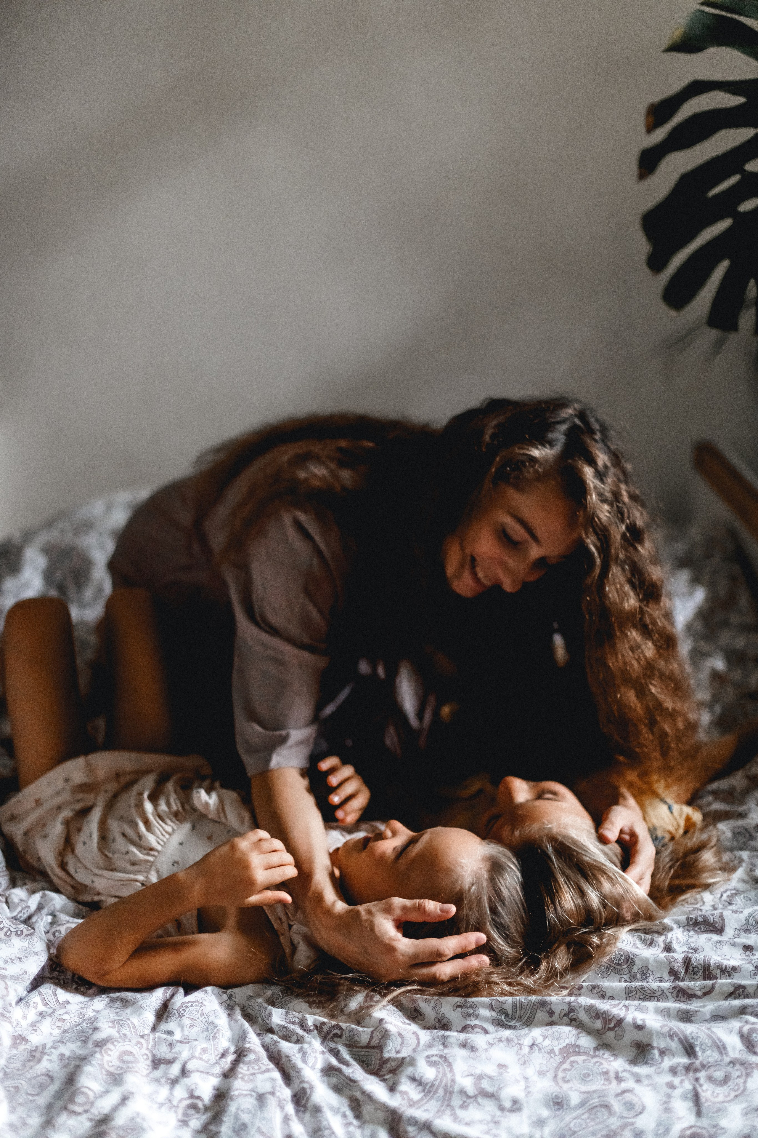 Настя и дочери. Домашняя съёмка. Фотограф в Москве Базанова Дарья