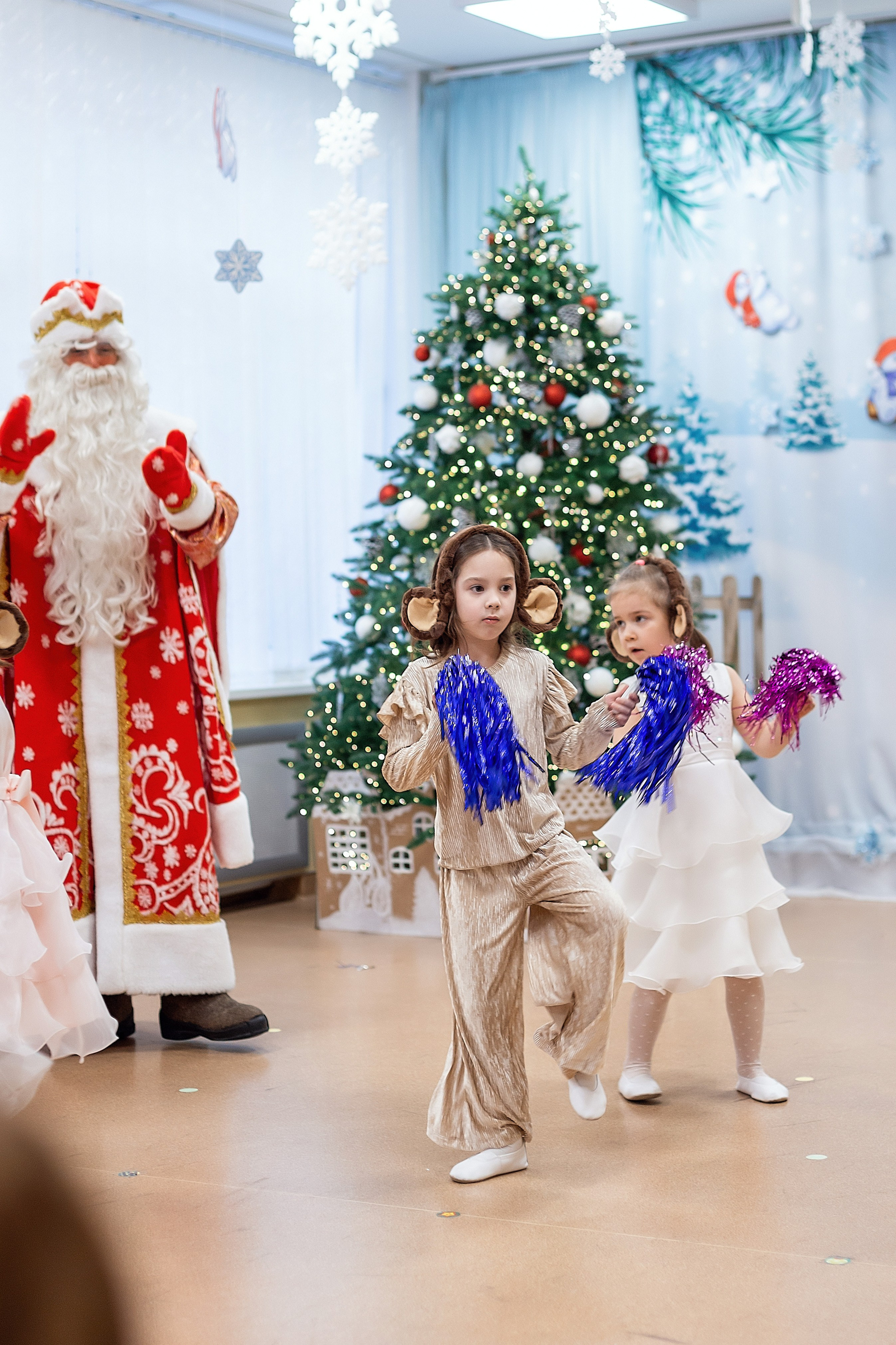 Утренник_"Веселый балаганчик» 2024. Семейный фотограф в Санкт-Петербурге