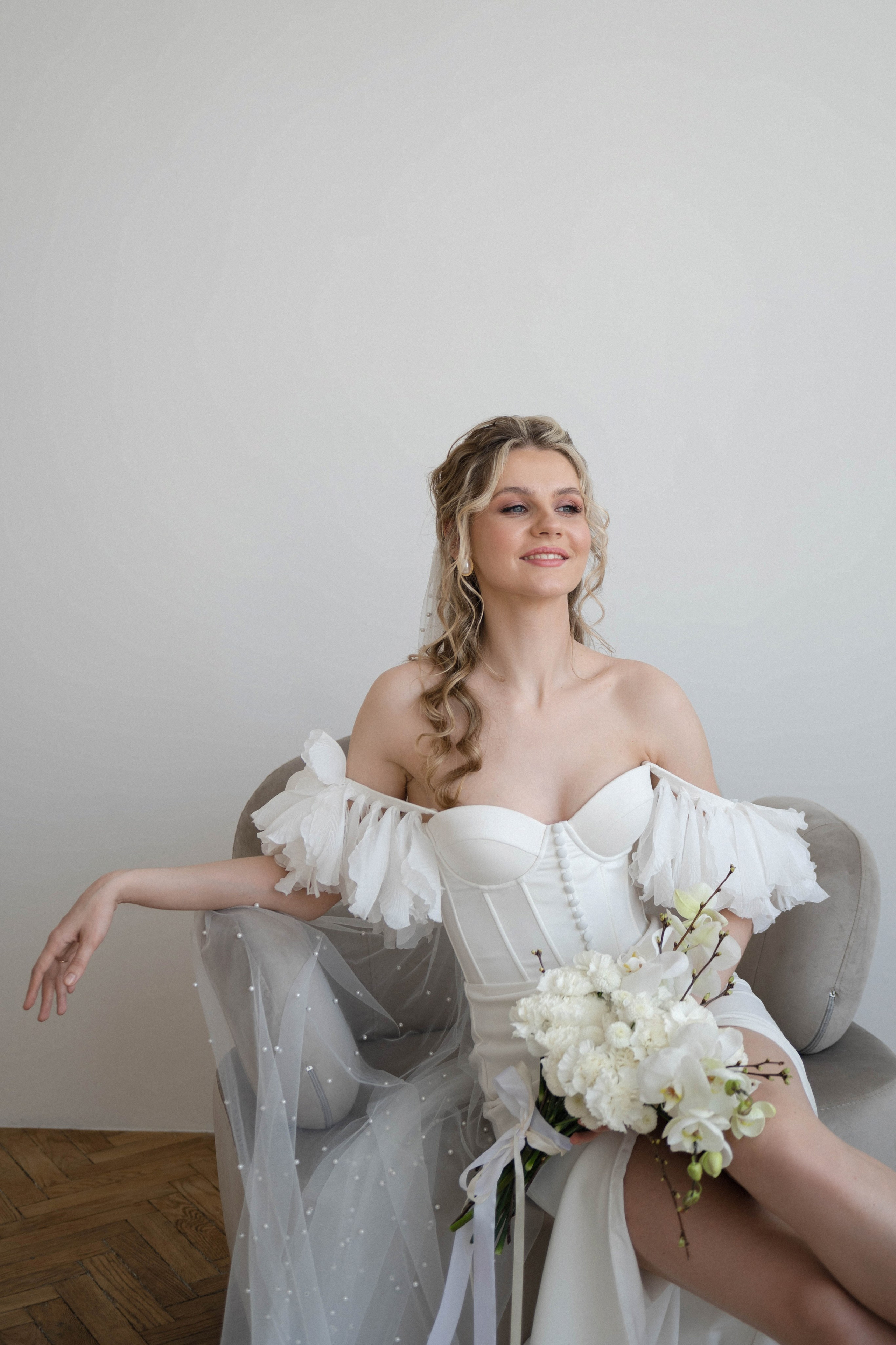 Утро невесты Александры. Свадебный фотограф в Москве Анастасия Колесникова