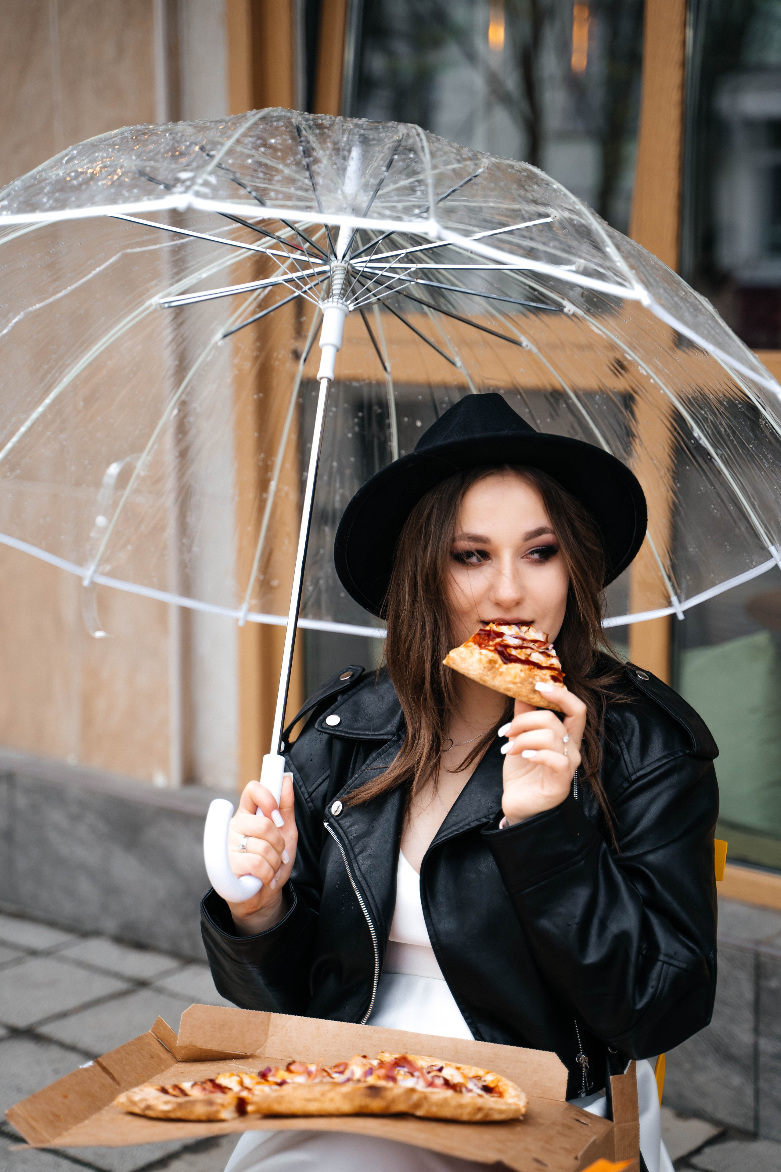 Никита и Лика — дождь, гранж, любовь. Свадебный и семейный фотограф