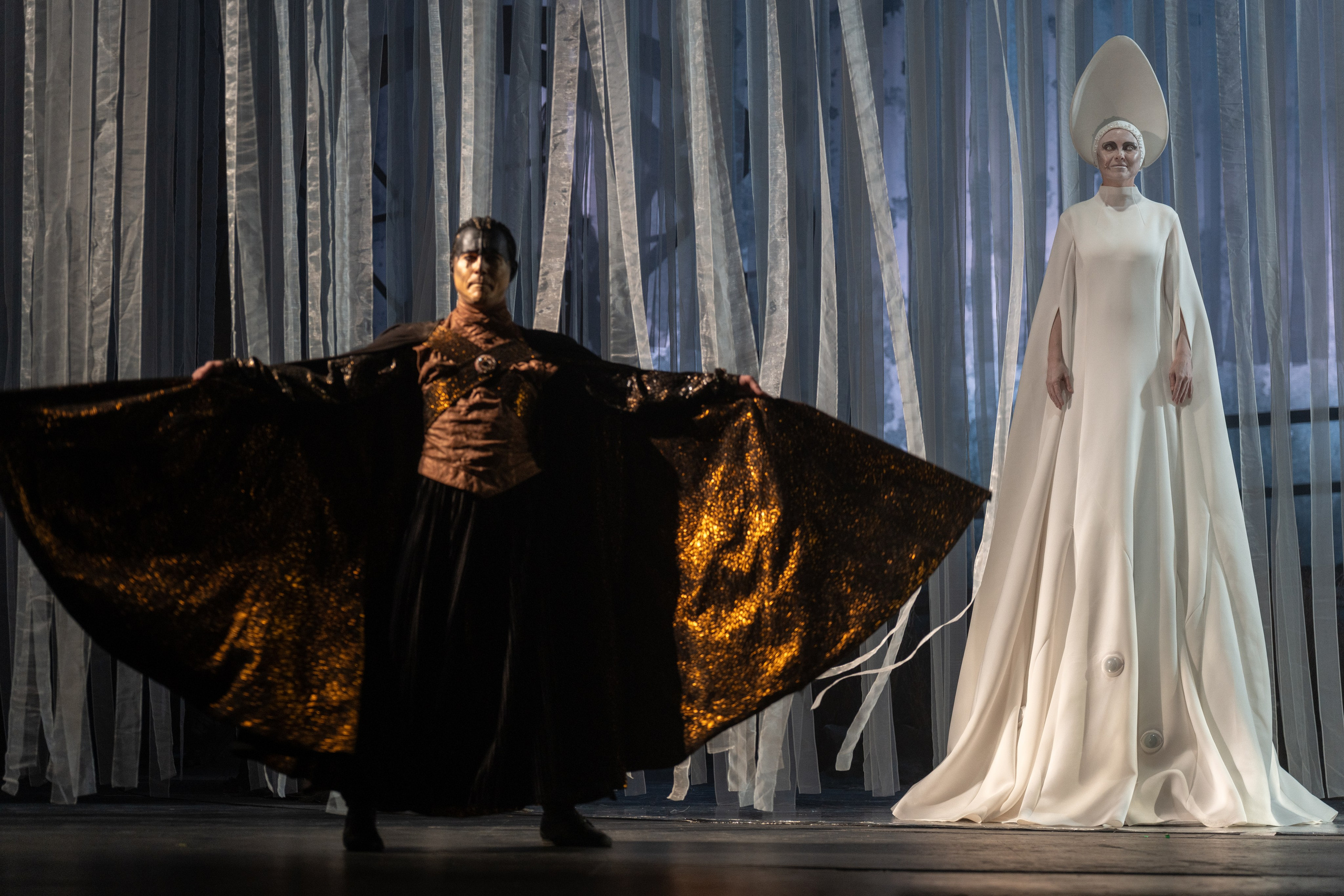 Алтайский молодёжный театр: Яга. Сайт фотографа Сергея Абрамова