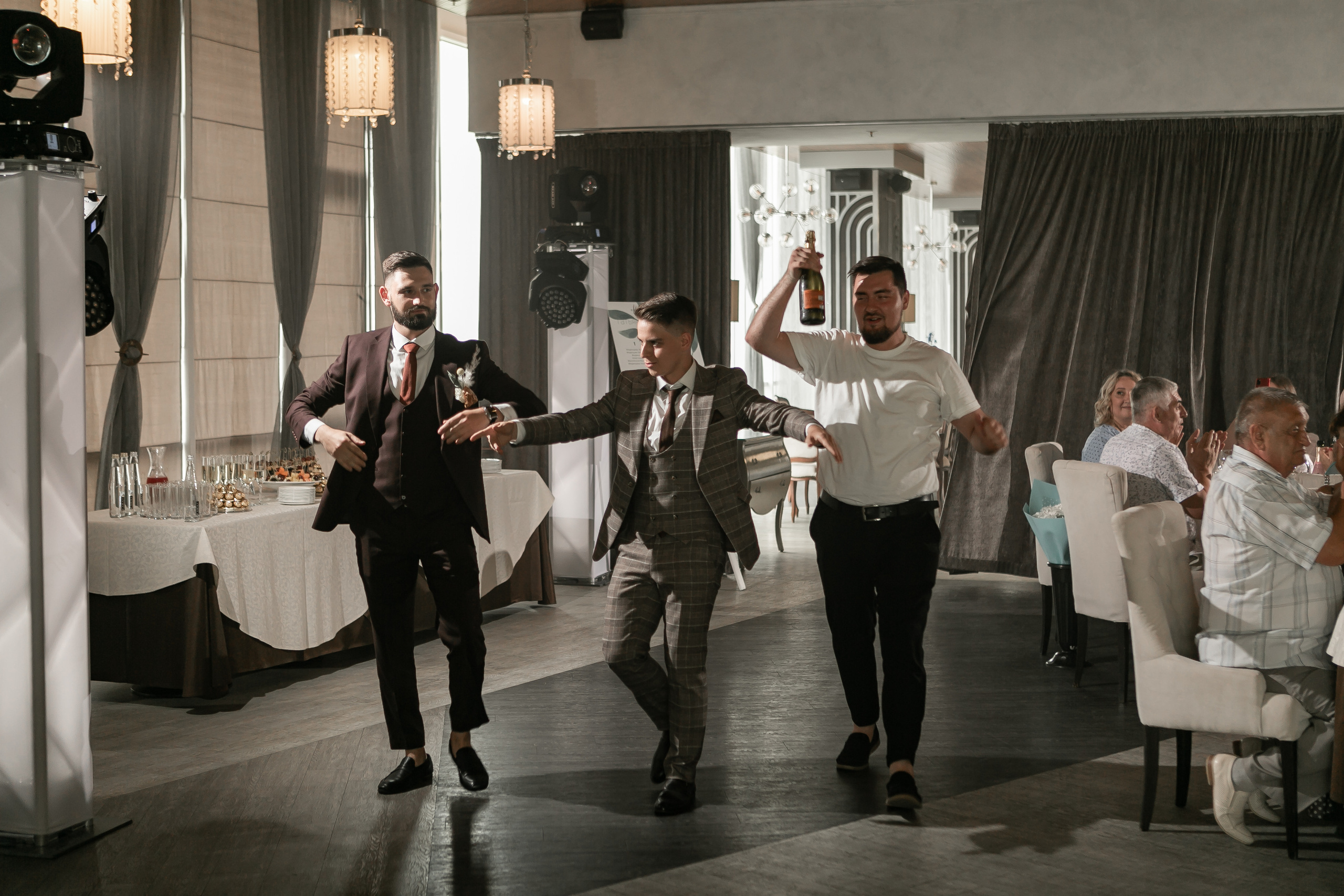 Свадебный фотограф Нижний Новгород. Свадебный и контент фотограф в Нижнем Новгороде Владимир Пресняков