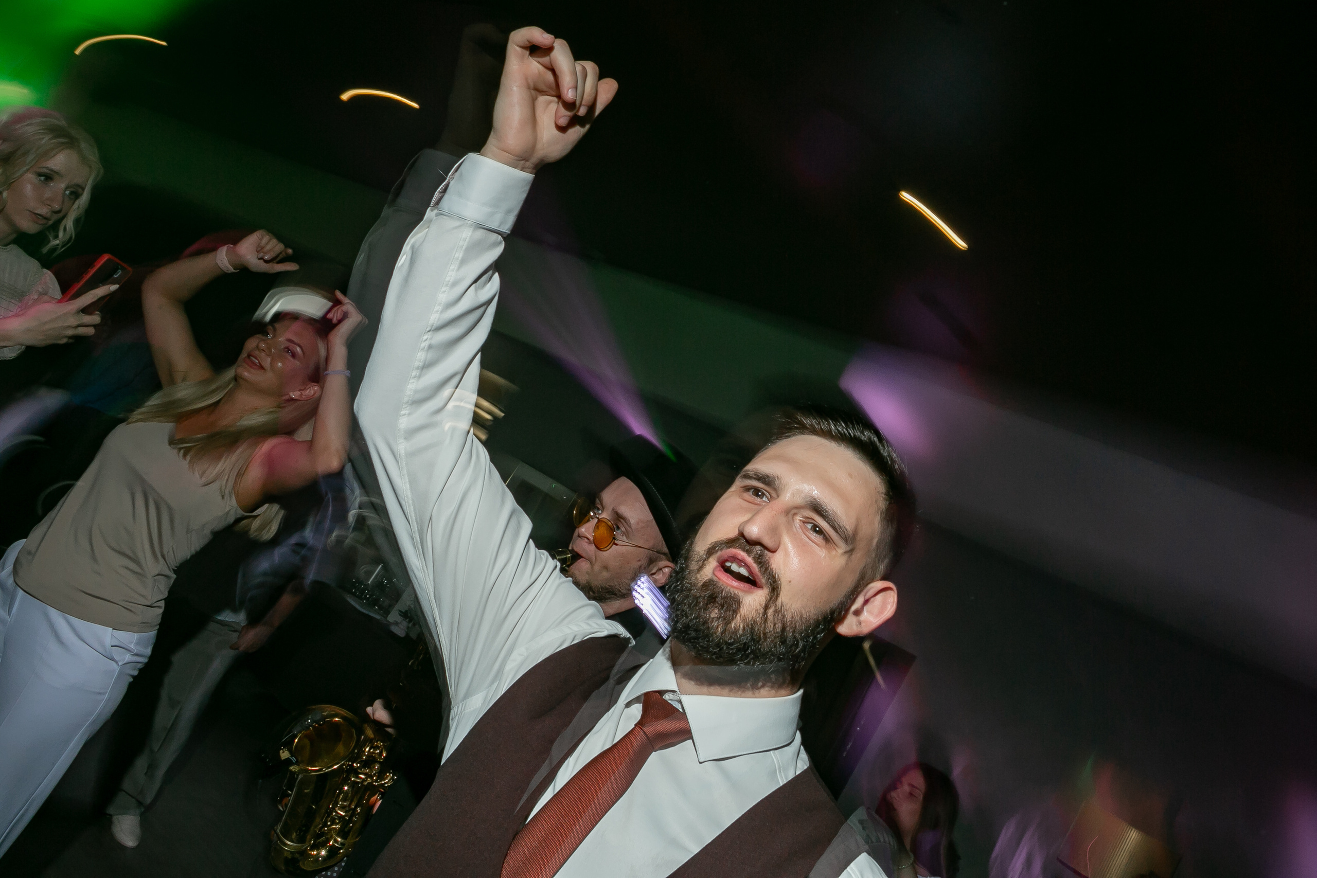 Свадебный фотограф Нижний Новгород. Свадебный и контент фотограф в Нижнем Новгороде Владимир Пресняков