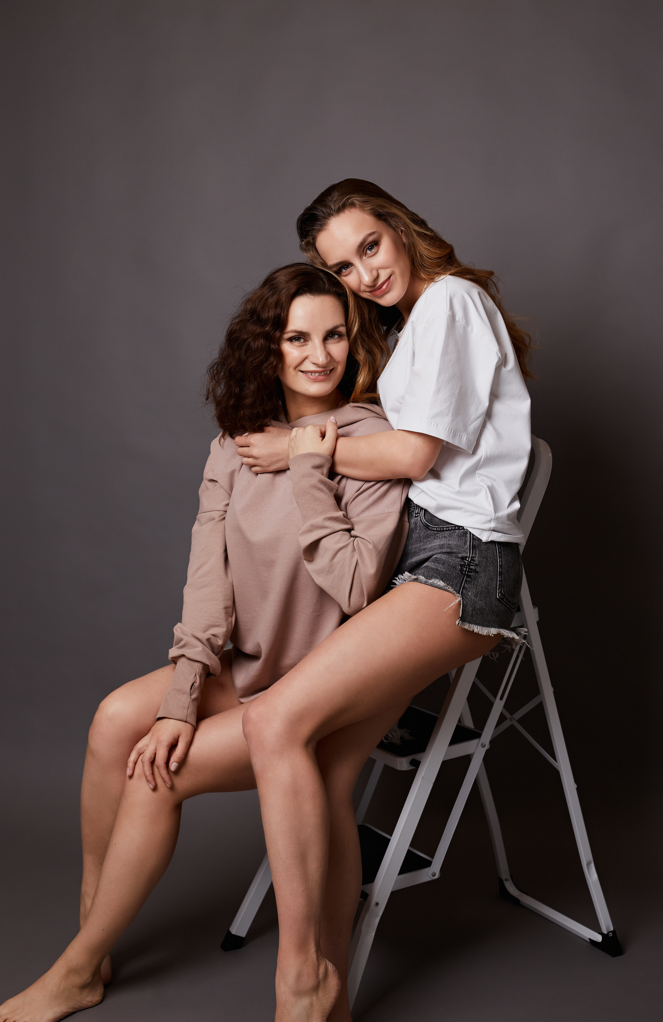 Сестры Элина и Полина. Фотограф в Твери Надежда Хван