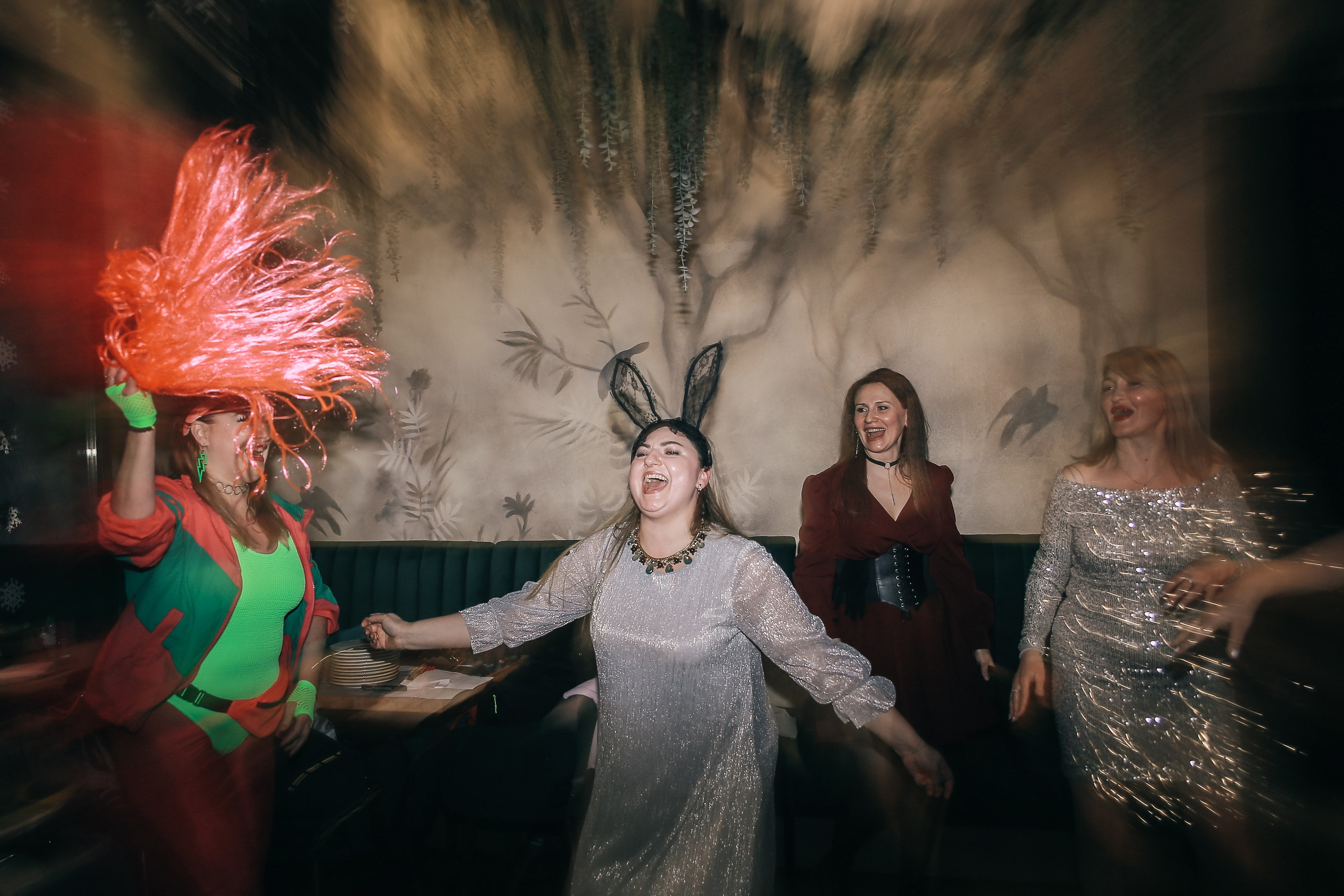 Новогодний корпоратив в стиле 90х и СловоПацана. Антонина Морозова, профессиональный семейный фотограф видеограф