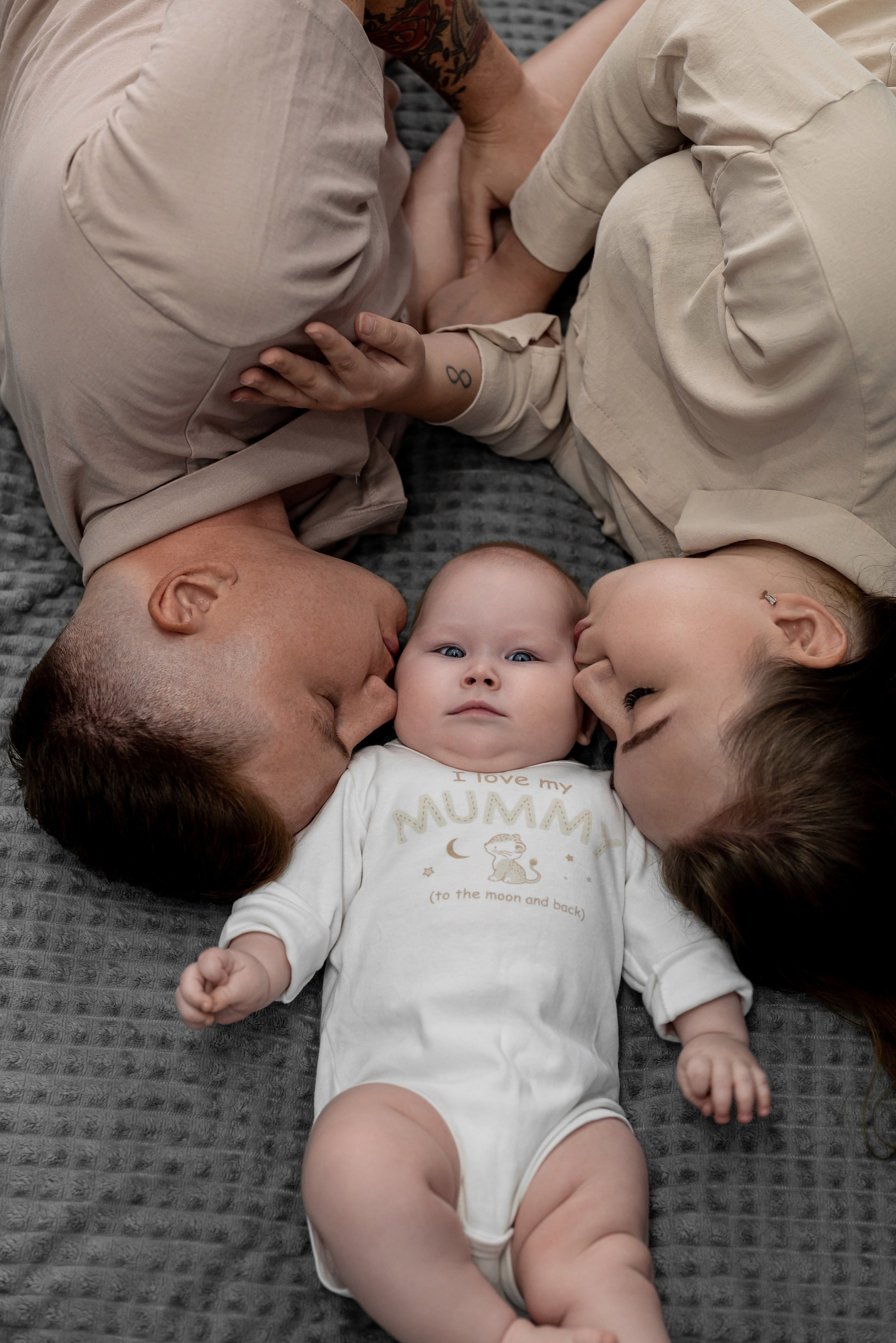 Эмиль, Адиля и Ассель. Фотограф в городе Салават