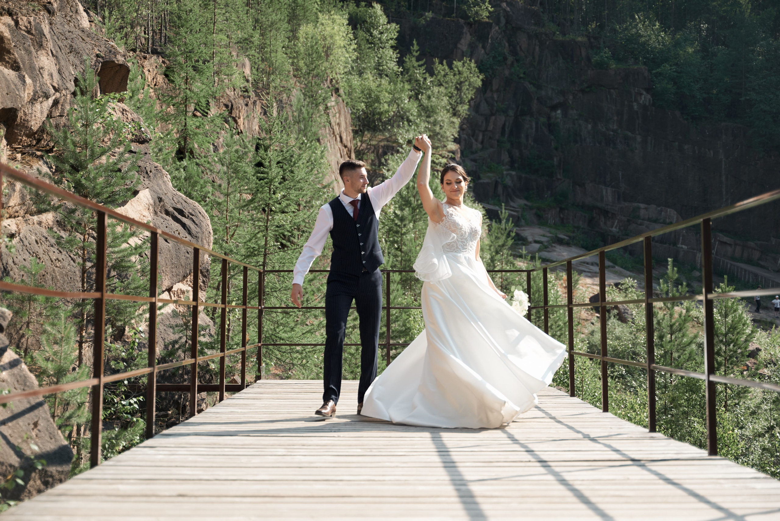 Гранитный карьер. Свадебный фотограф Александр Браво