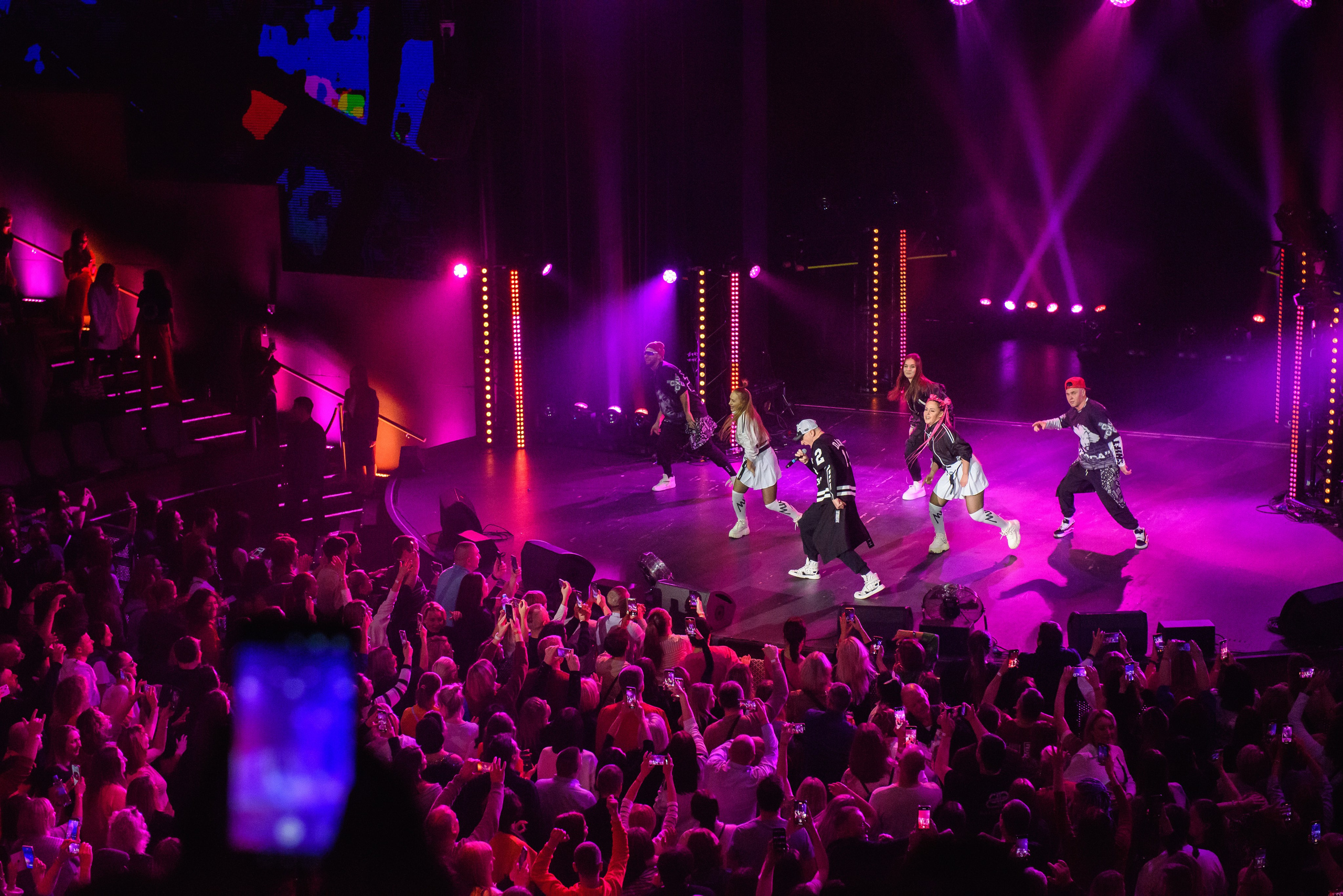 «КАР-МЭН» — «Имена на все времена», Вегас Сити Холл. Бренд-фотограф для экспертов и блогеров в Москве Влада Горбовская