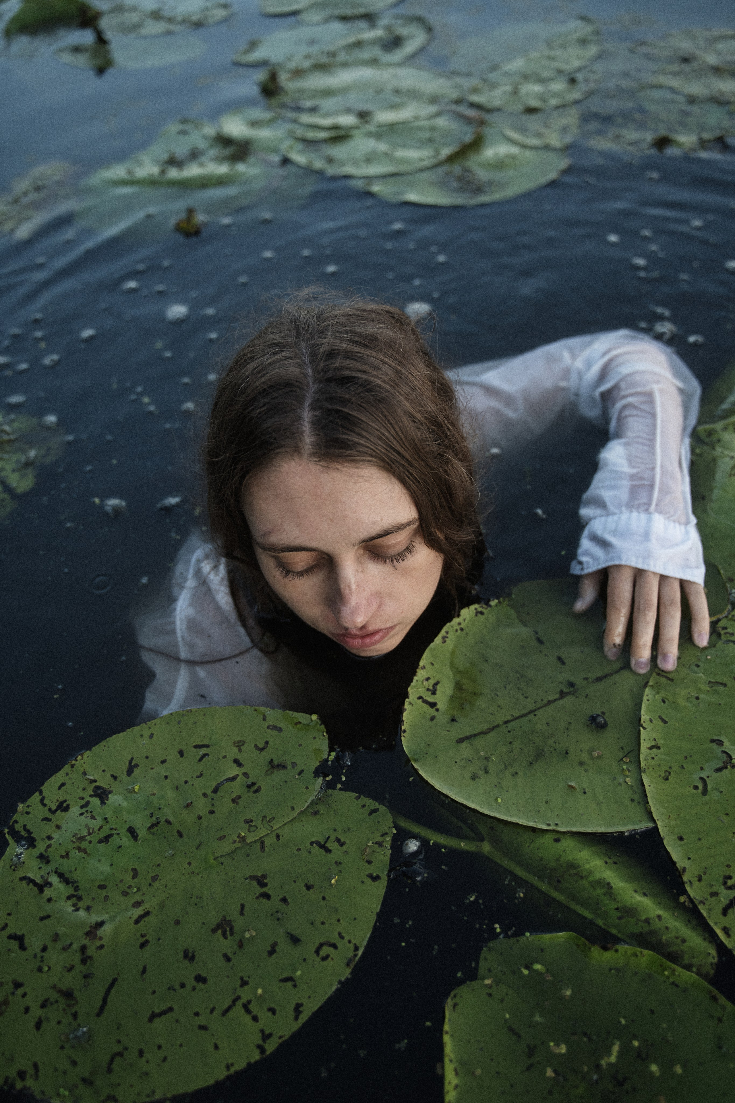 Mariia and water lilies. Главная