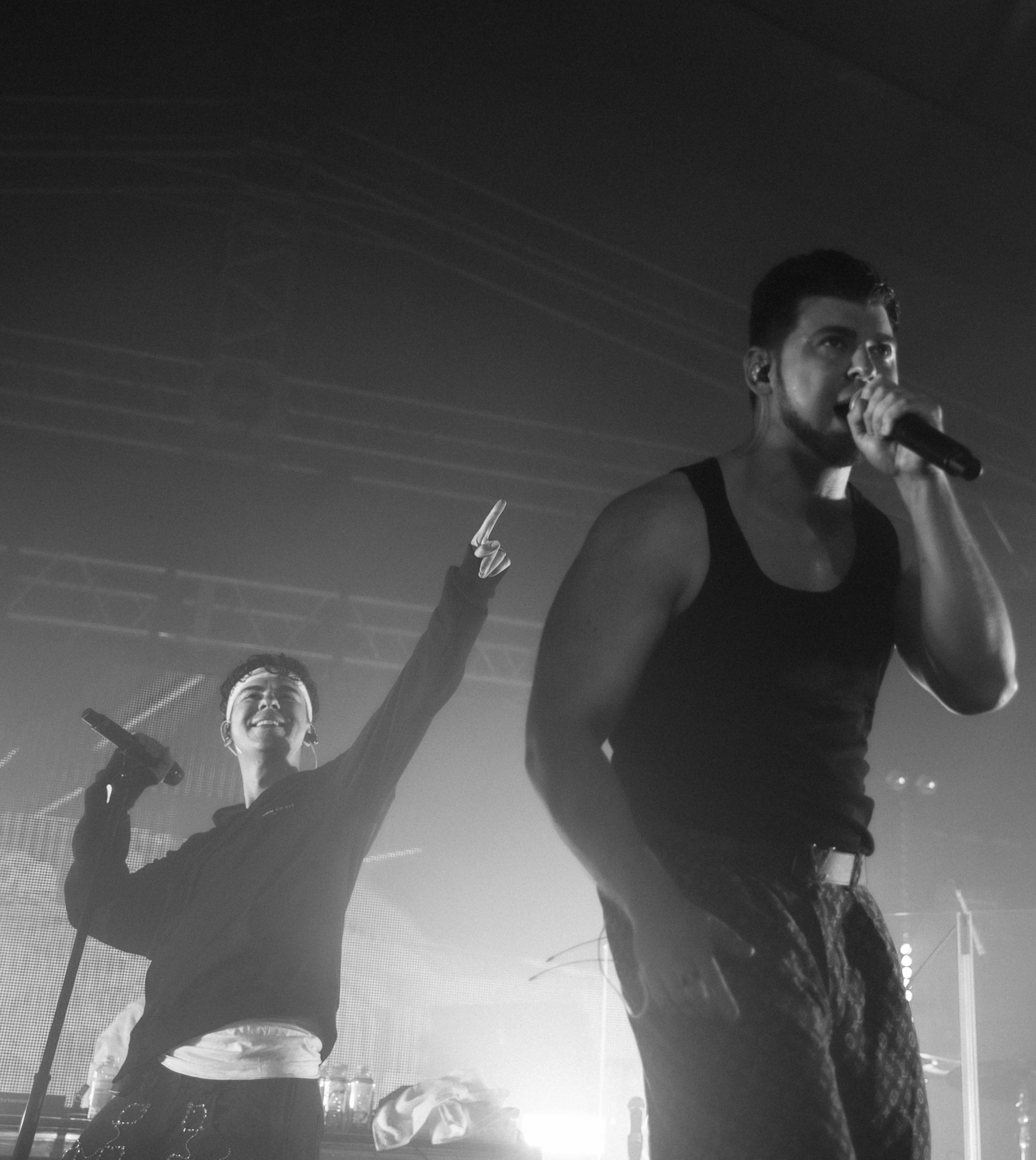 Фотоотчёт и репортаж с концерта группы GAYAZOV$ BROTHER$. Красильников Евгений — профессиональный фотограф в Ростове-на-Дону