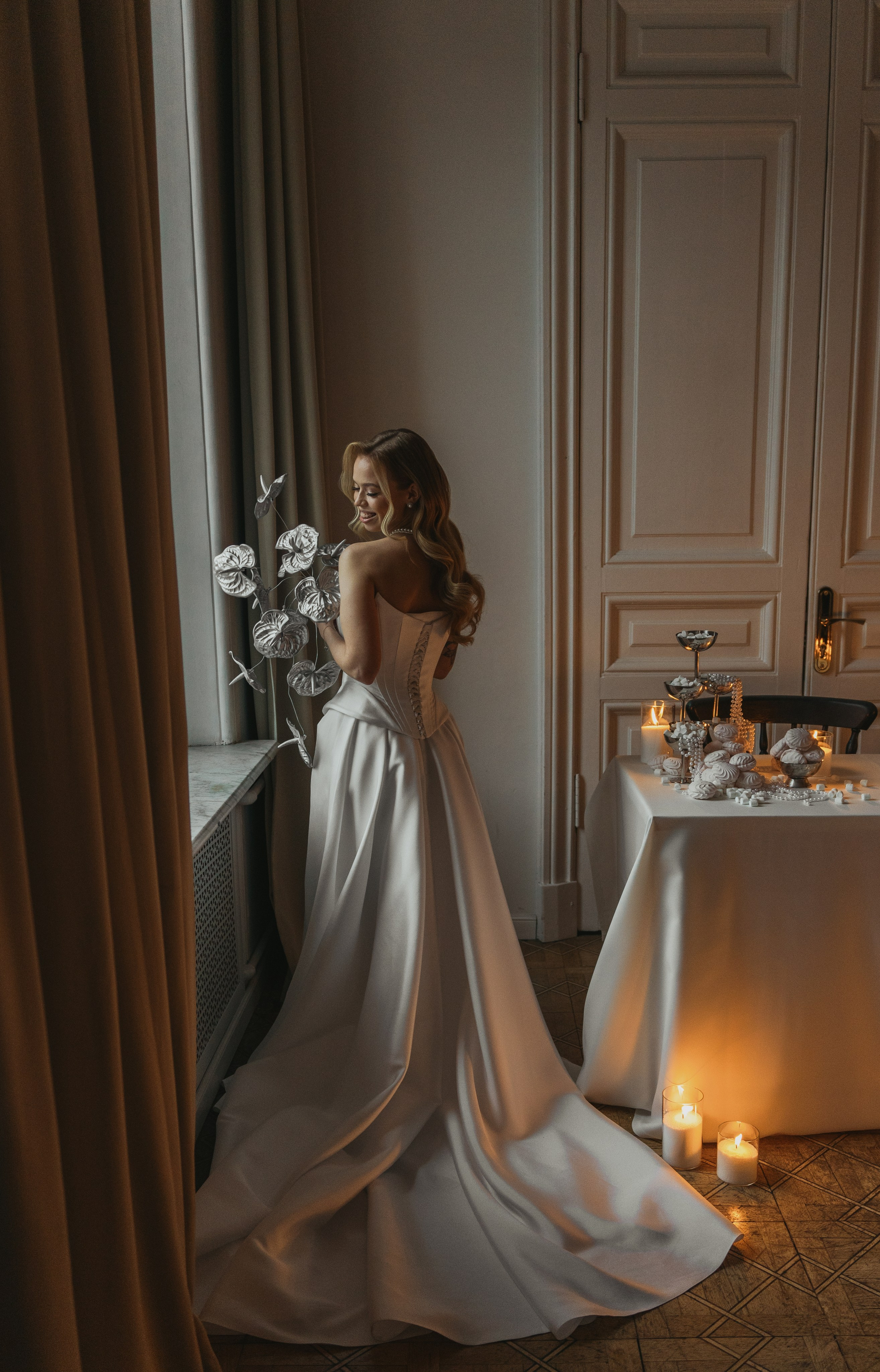 Свадебная фотосессия в Санкт-Петербурге. Свадебный фотограф Санкт-Петербург. Федосова Елизавета. Свадебная фотосессия в студии.