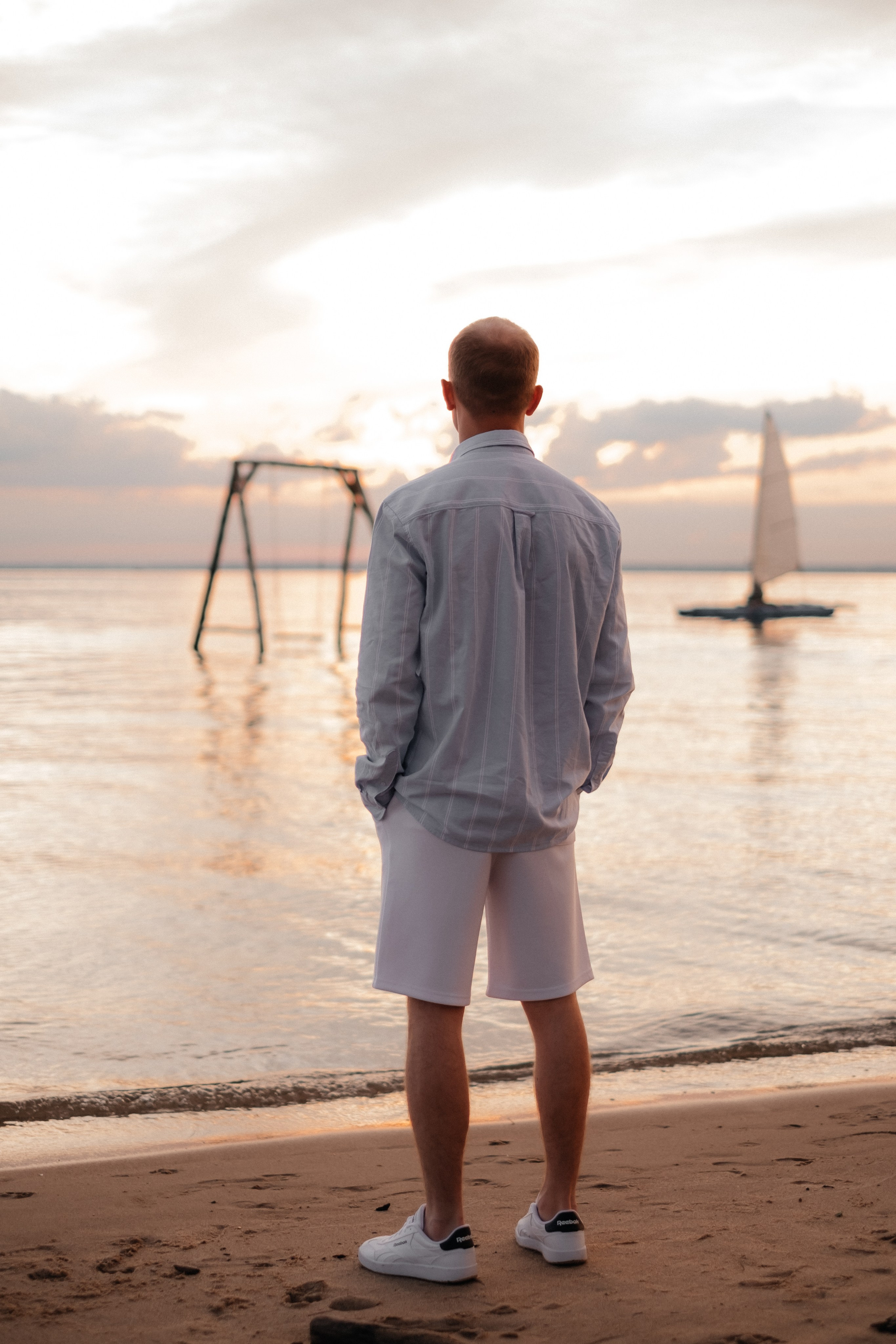 Алина, Ярослав и Тая на берегу. Фотограф в Новосибирске Диана Ильиных