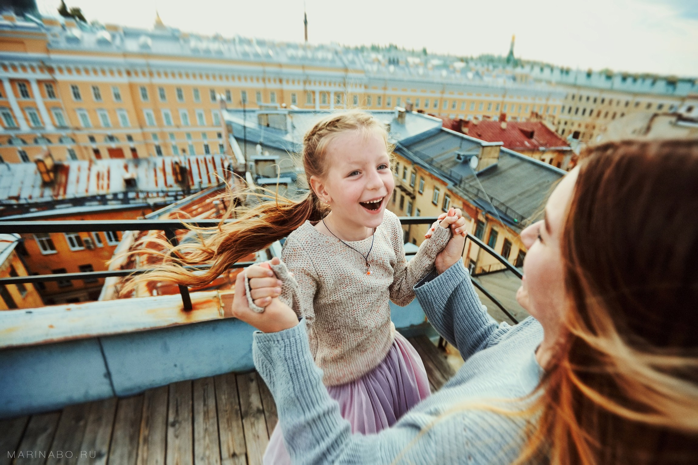 Питер, лето, вечер, крыши - семейная, Lifestyle фотосессия. Семейный Lifestyle фотограф в Санкт-Петербурге Марина Бокшицкая