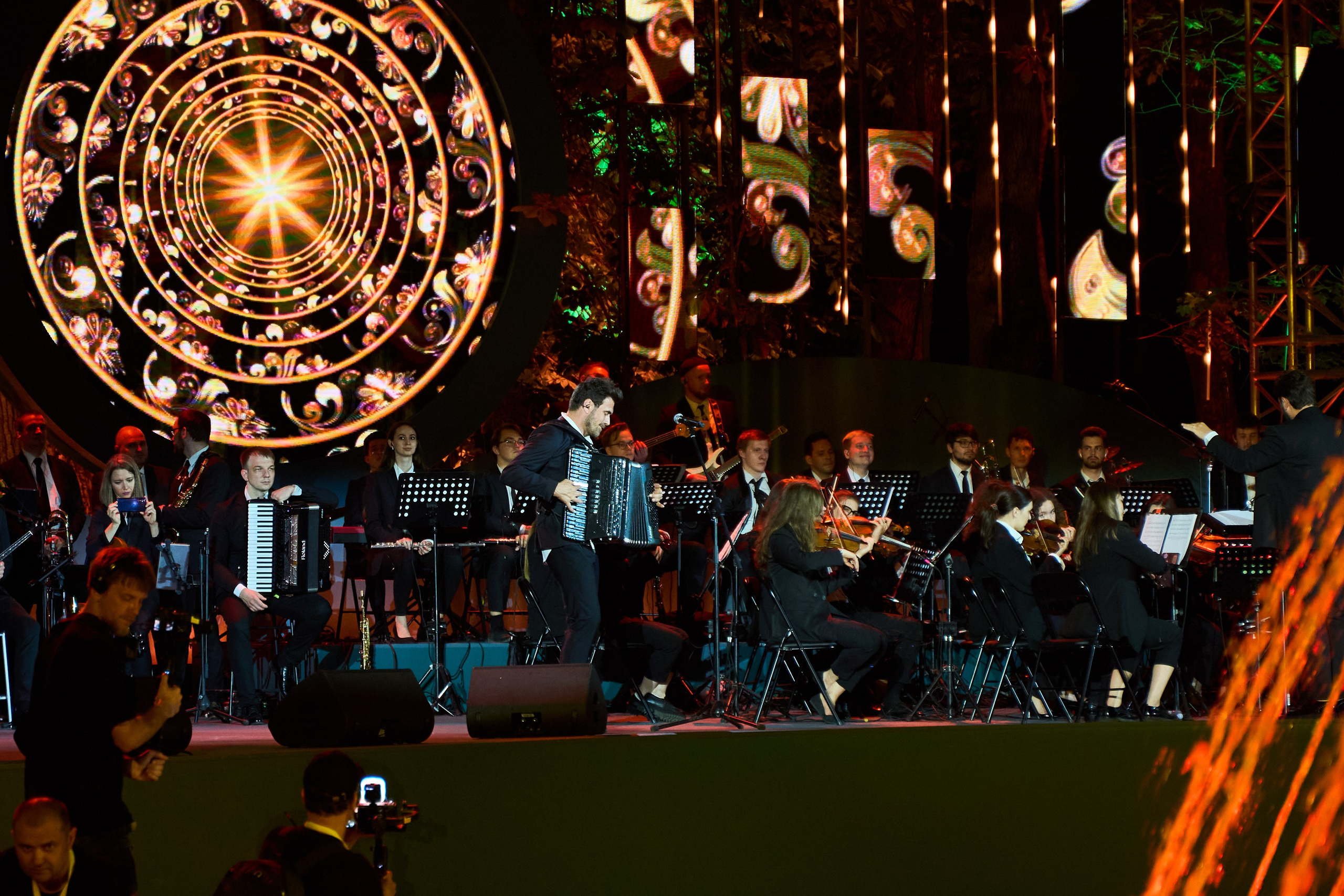 Сбербанк открытие фонтана. Услуги фотографа в Смоленске. Фотограф на свадьбу