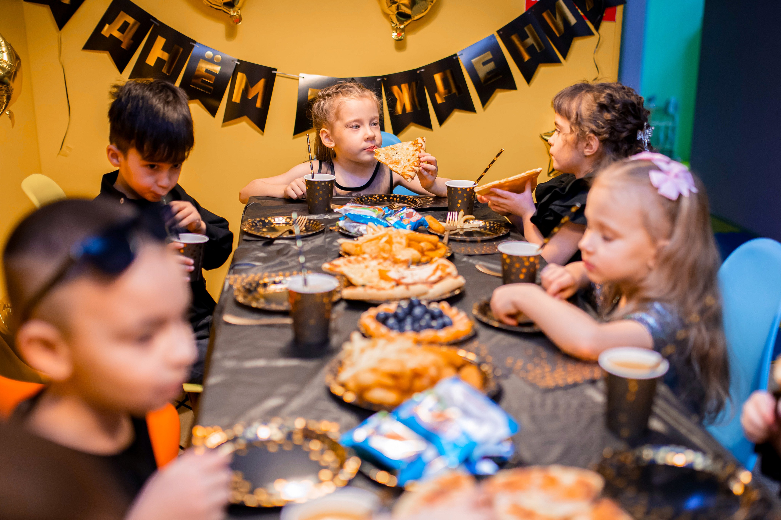 День рождение в Атмосфере. Семейный и детский фотограф город Тында Дарья