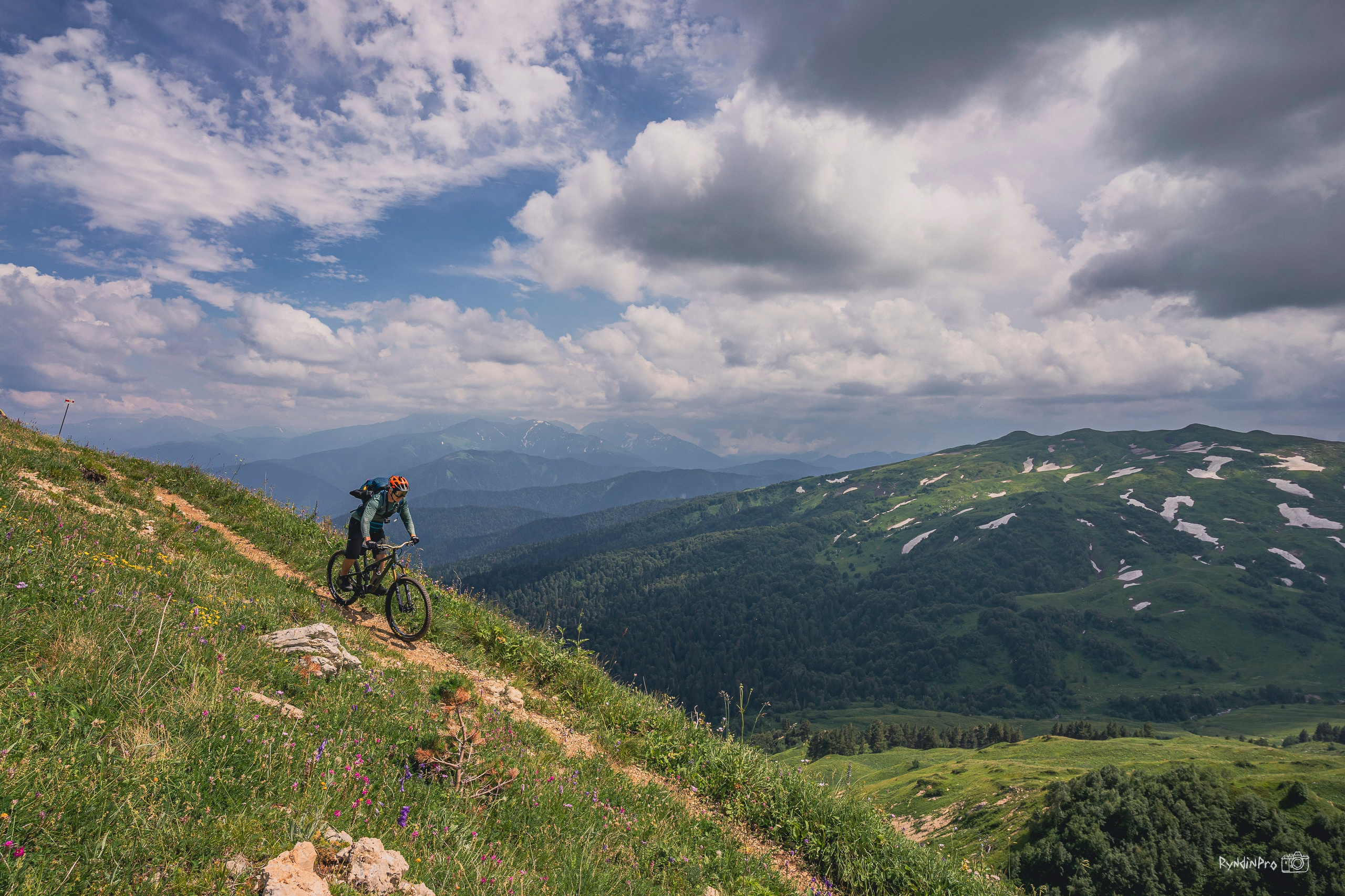 Велотур Велотридцатка 13 июля 2024 Ковальтур. Репортажный фотограф в Краснодаре Рындин Дмитрий