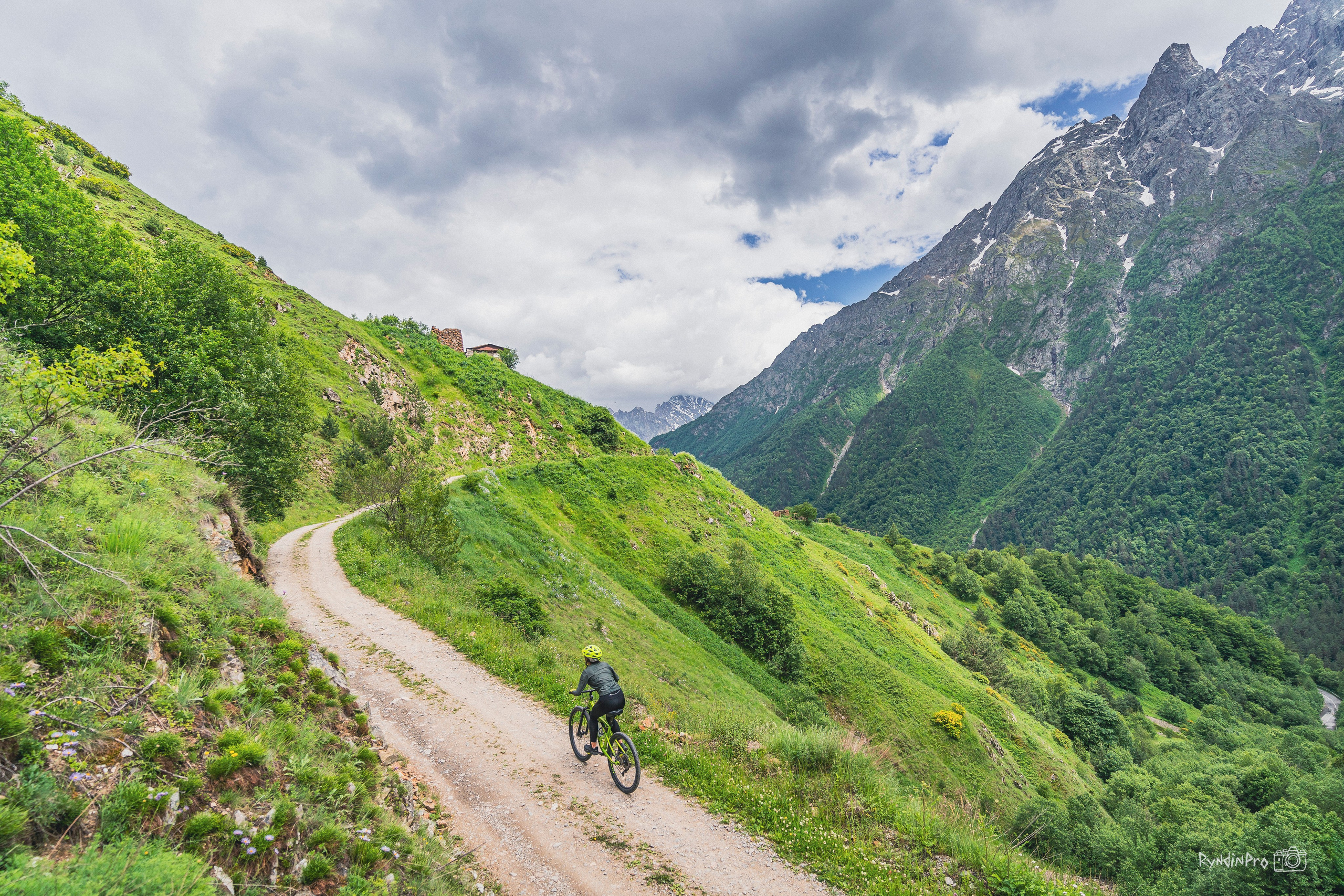 Велотур Осетия 16.06.2024 Ковальтур. Репортажный фотограф в Краснодаре Рындин Дмитрий