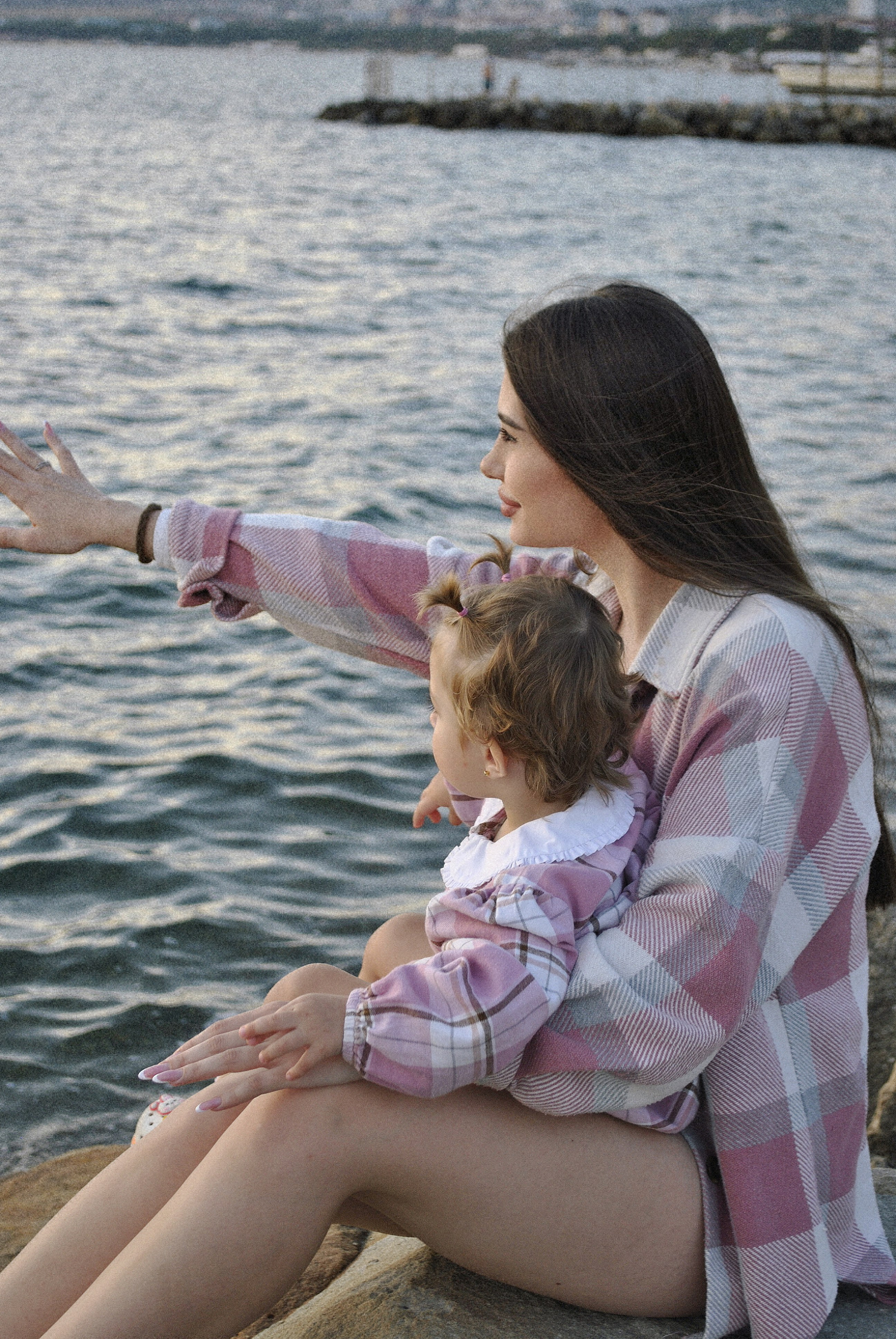 Анастасия и дочь. Фотограф Мария Мусаелян