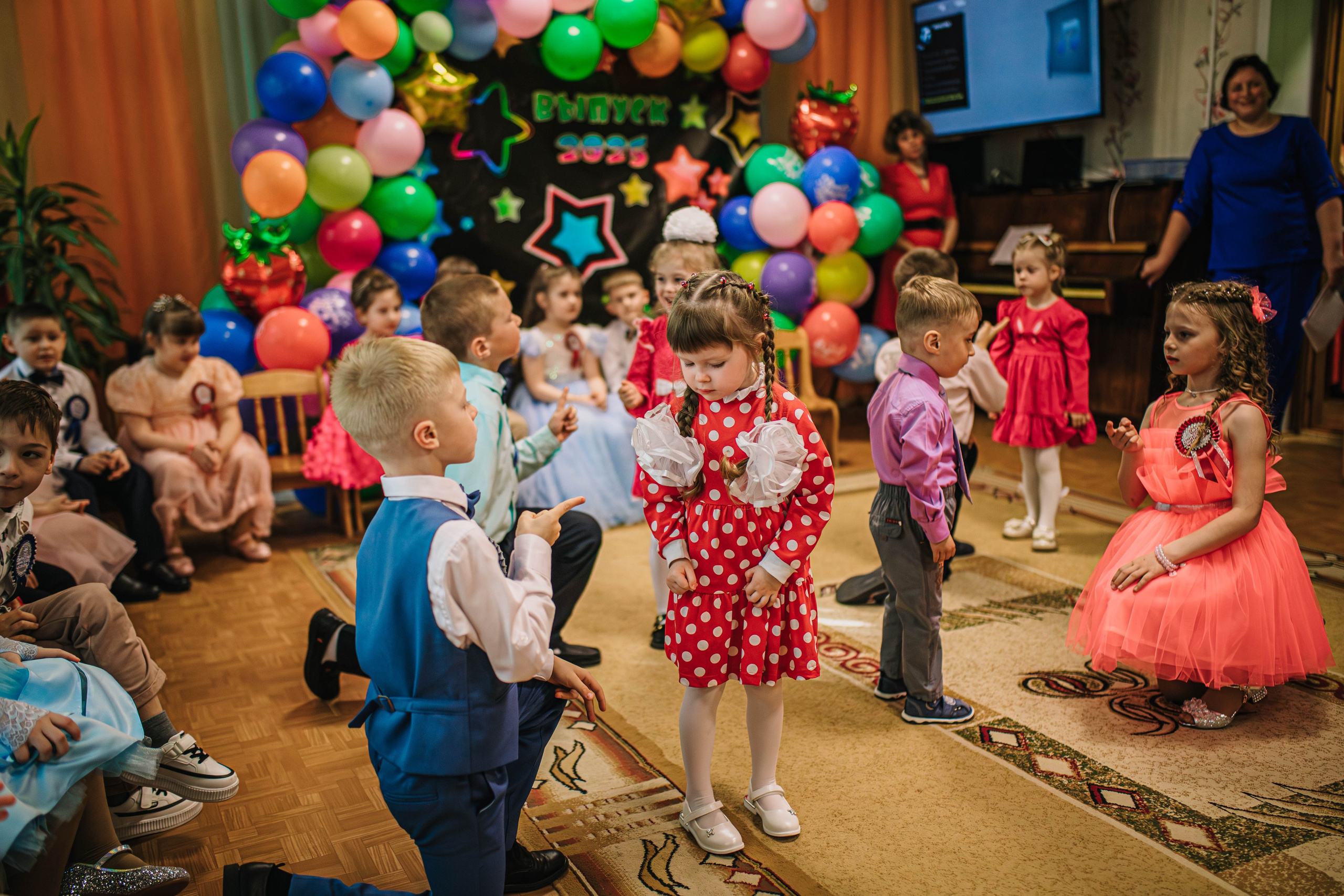 Выпускной в детском садике Светлячок г. Пустошка. Фотограф Дарья Маташкова