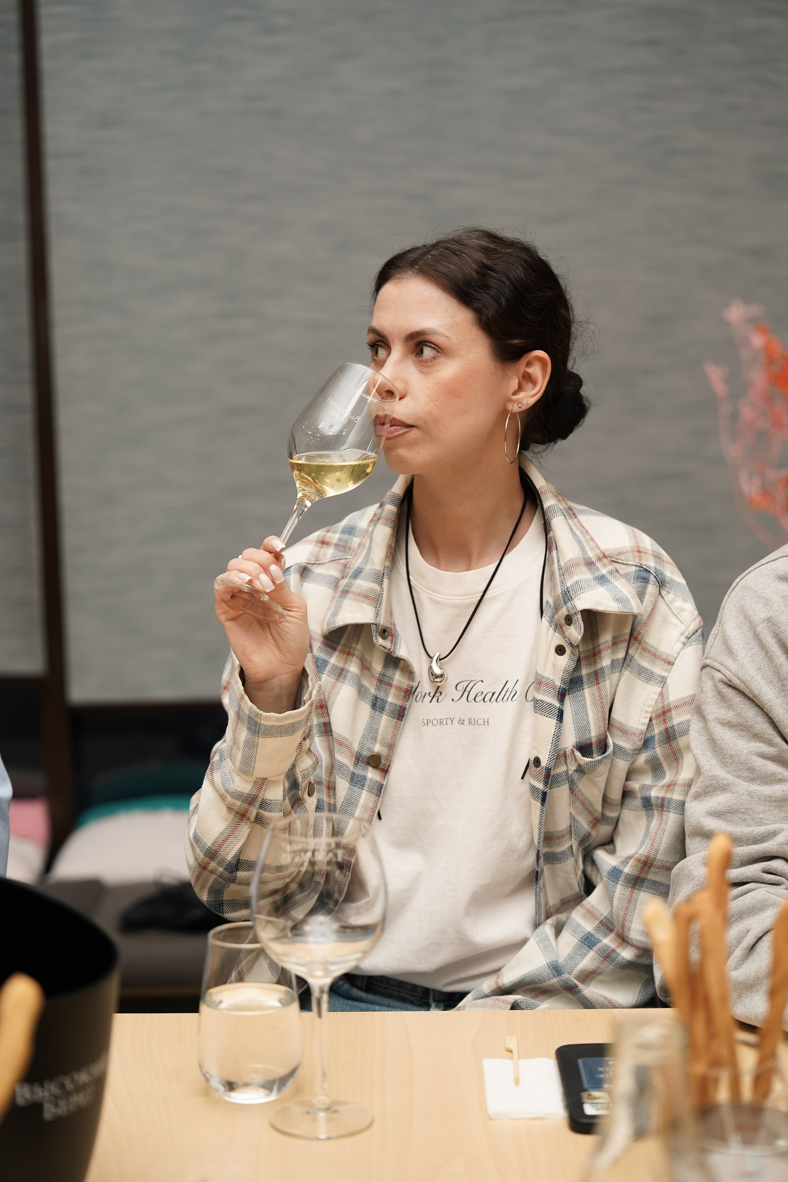 Винный вечер с Неонилой в Chateau Tamagne. Фотограф с психологическим образованием