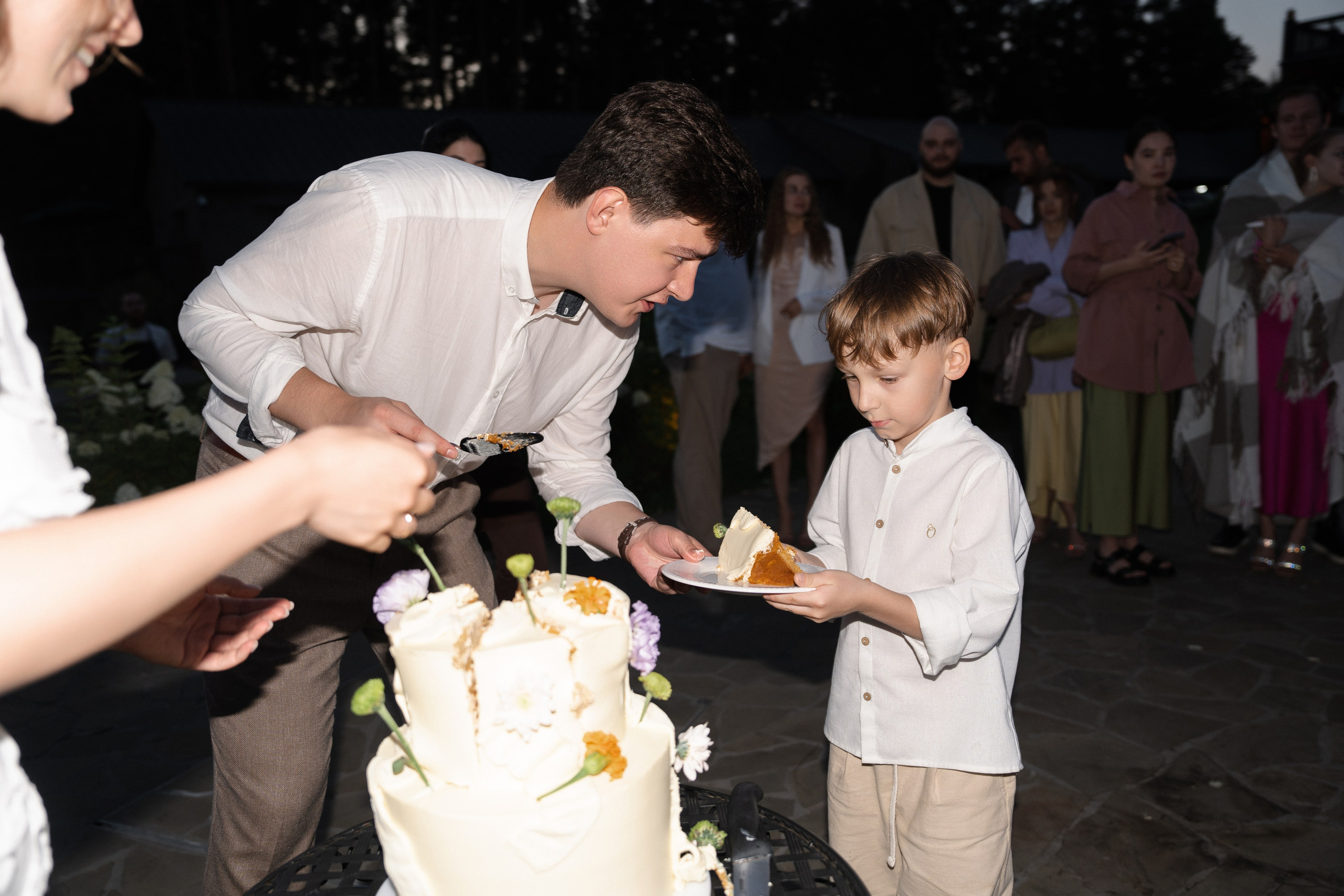 Арина & Иван. Камерная свадьба на природе в стиле в расслабленном стиле. Свадебный фотограф организатор в Санкт-Петербурге Ассоль Опарина