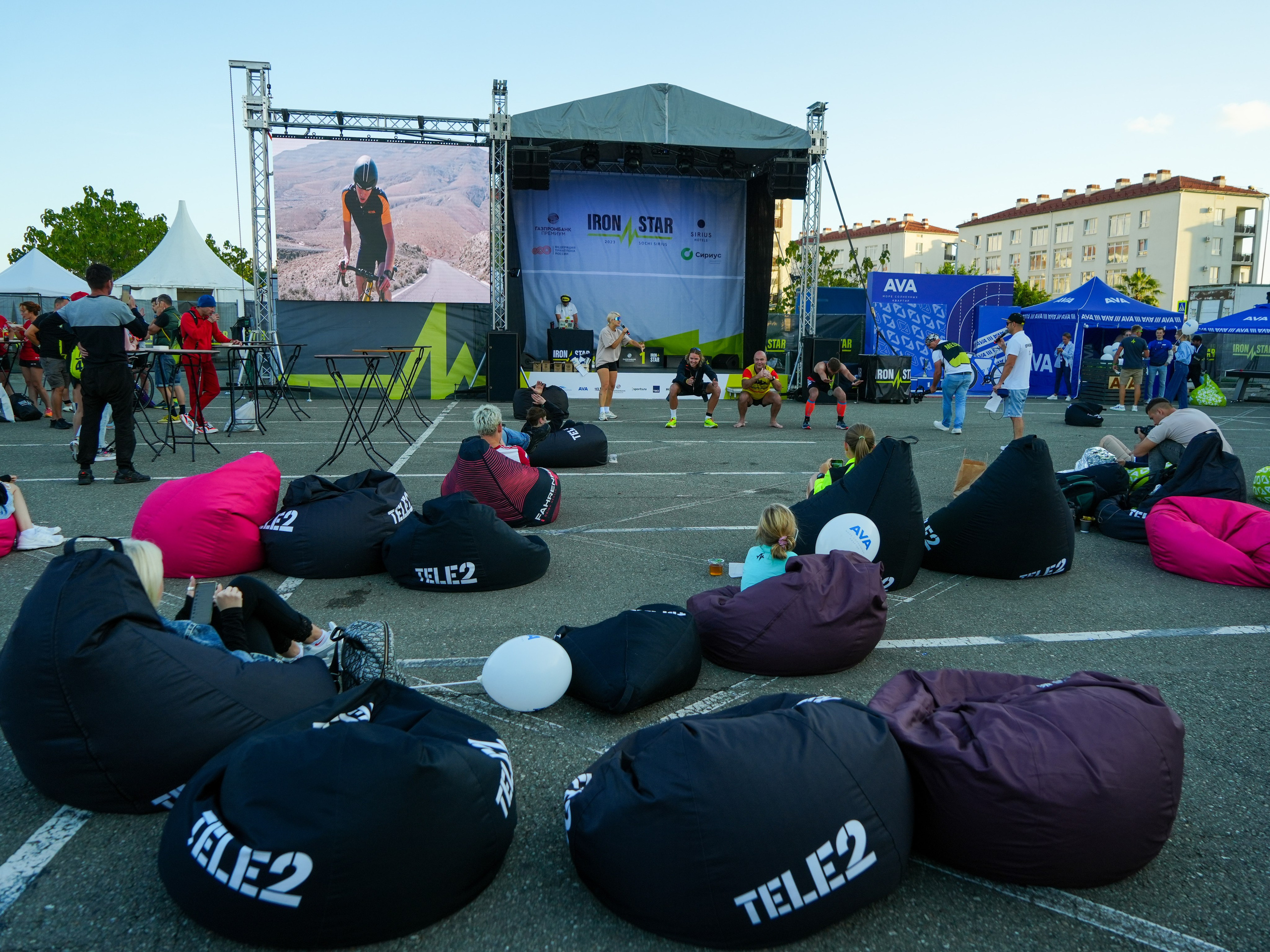 Фотоотчет партнерской интеграции для компании TELE2 на фестивале Ironstar. Репортажный фотограф в Красной Поляне и Сочи Павлюченко Екатерина