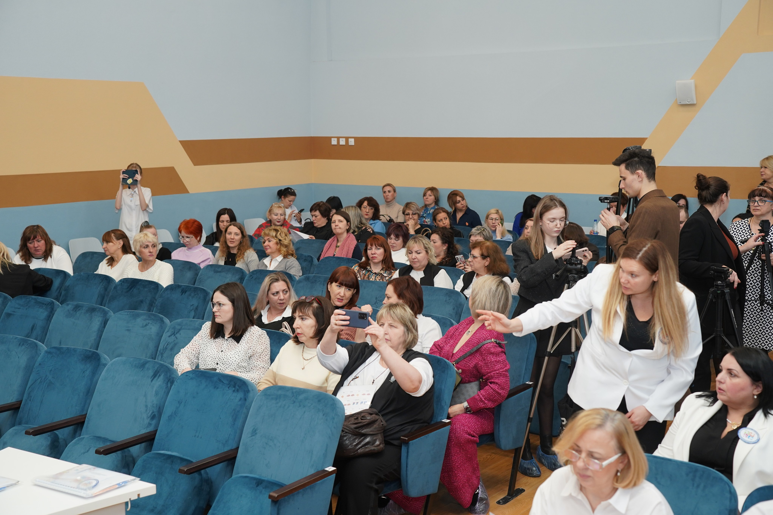 Мероприятие. MEMENTO.Выпускные альбомы, школьные, юбилейные и другие книги. Ростов-на-Дону