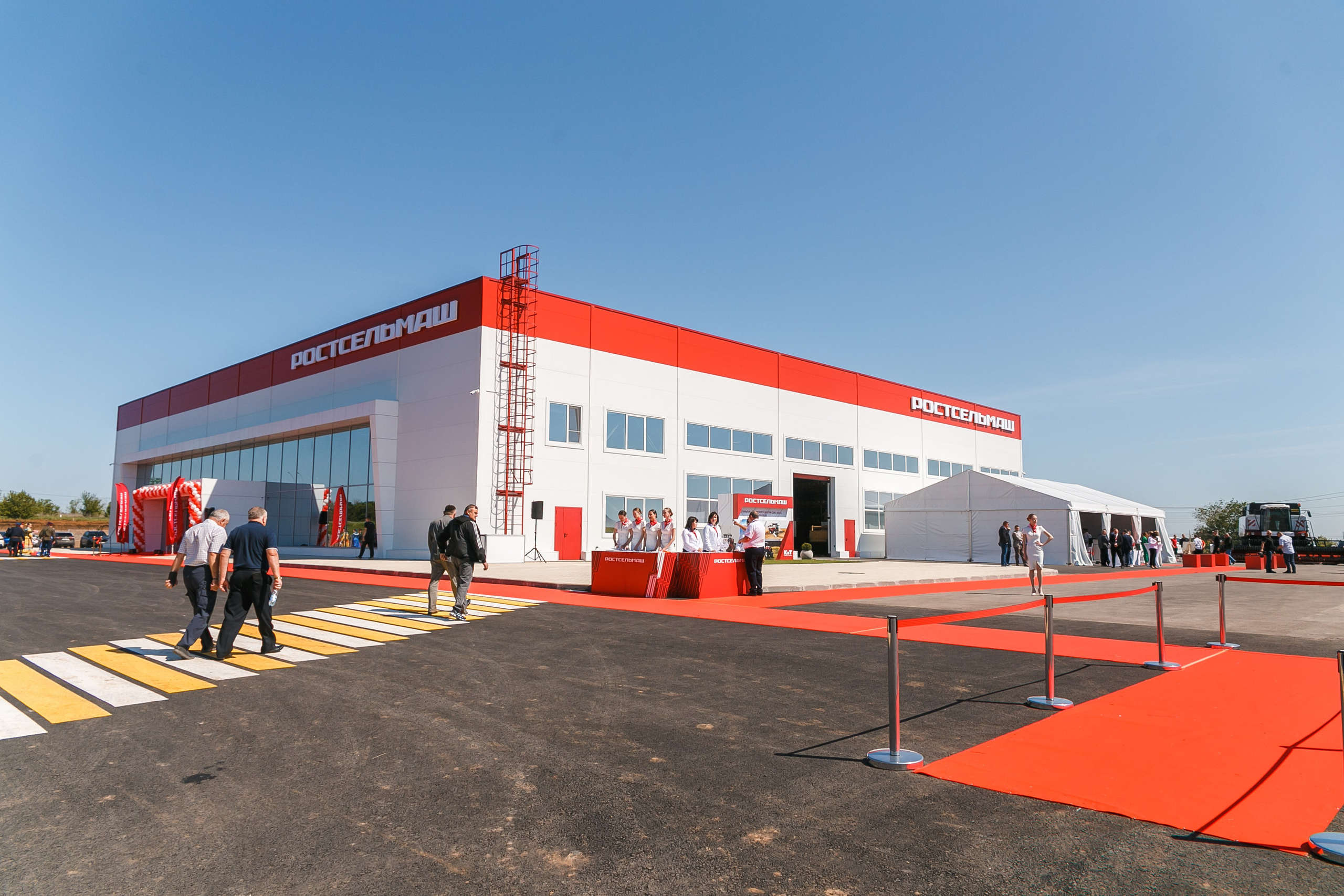 Открытие дилерского центра Ростсельмаш. Событийный фотограф Максим Бескоровайновнов