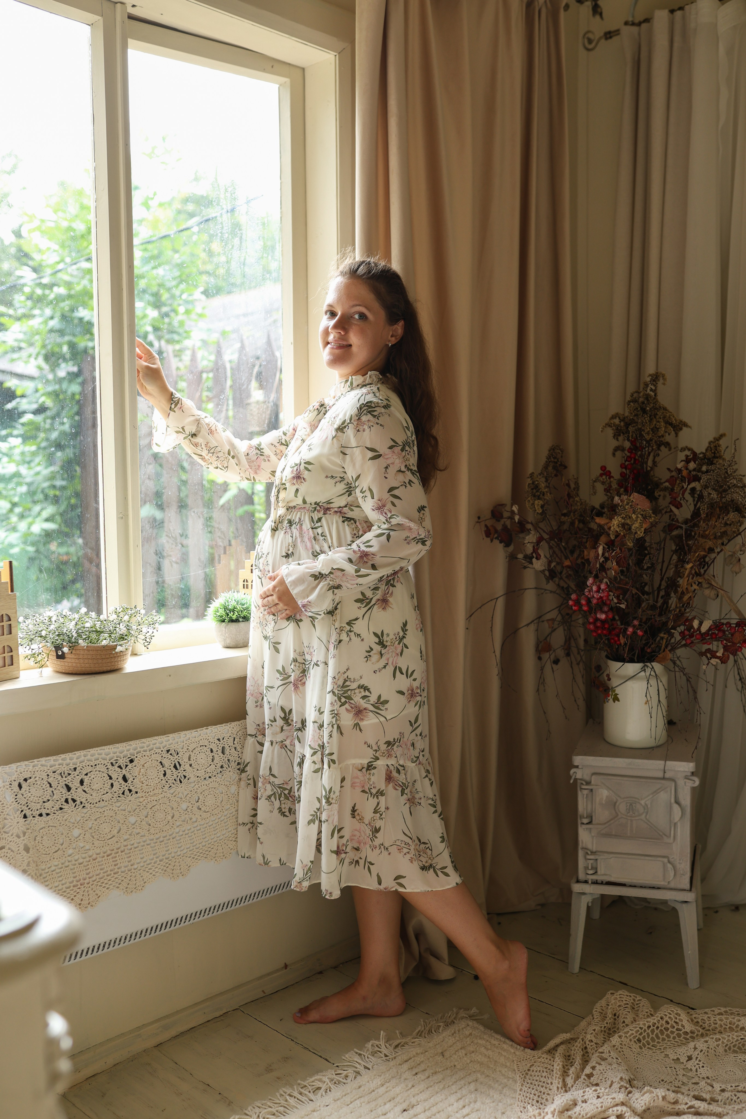 Фотосессия беременности в загородной студии Купавна. Фотограф в Железнодорожном и Балашихе