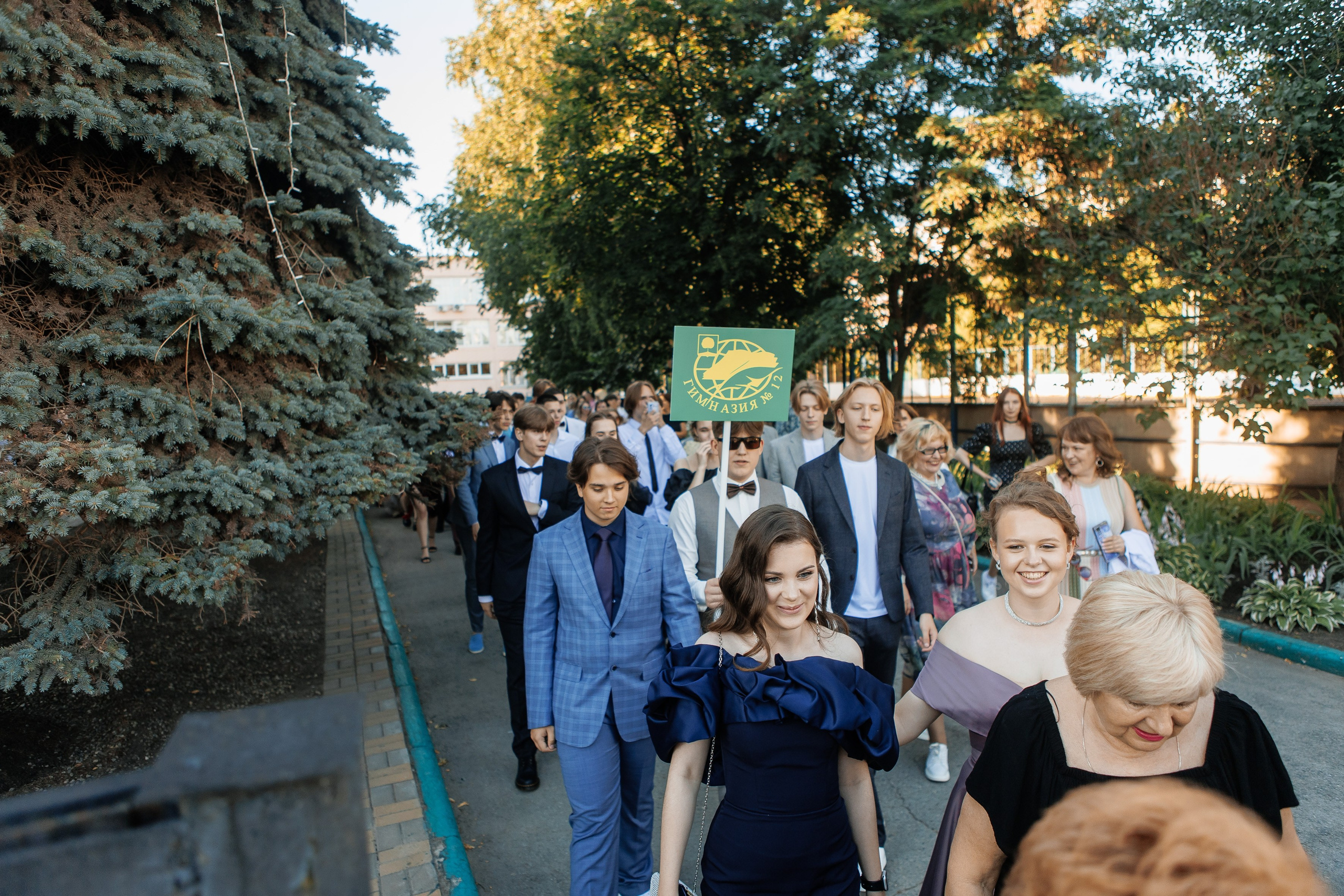 Выпускной Гимназия 12 2024 г. Свадебный и портретный Фотограф в Липецке Дмитрий Котюков