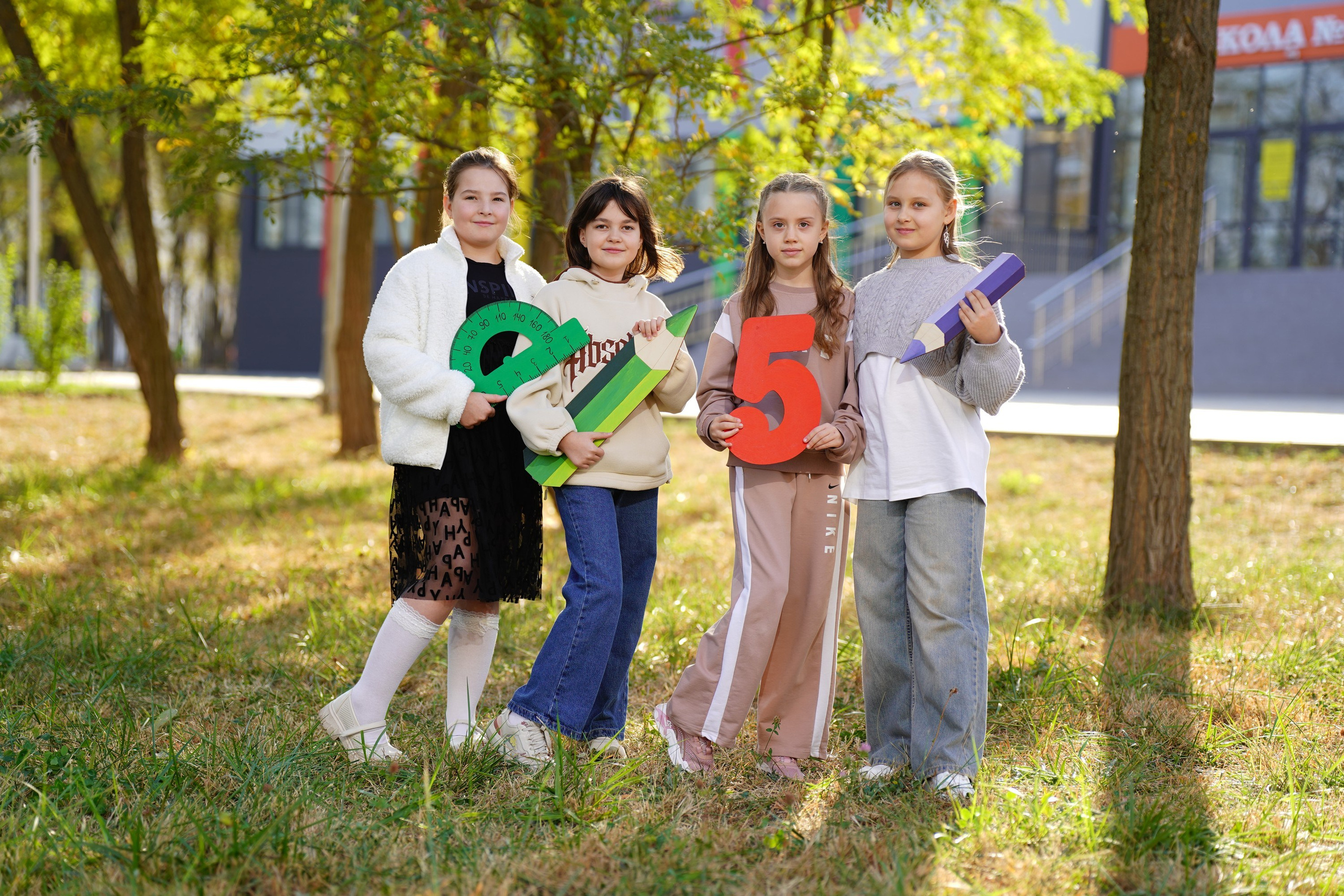 Фотосессии на улице. MEMENTO.Выпускные альбомы, школьные, юбилейные и другие книги. Ростов-на-Дону