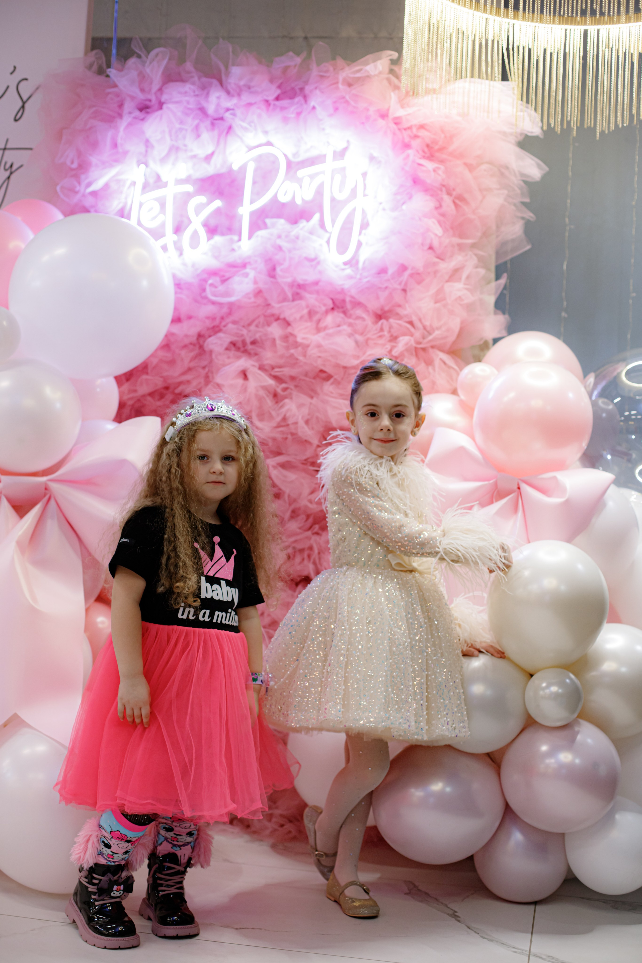 ASIA'S BIRTHDAY PARTY. Photokarish