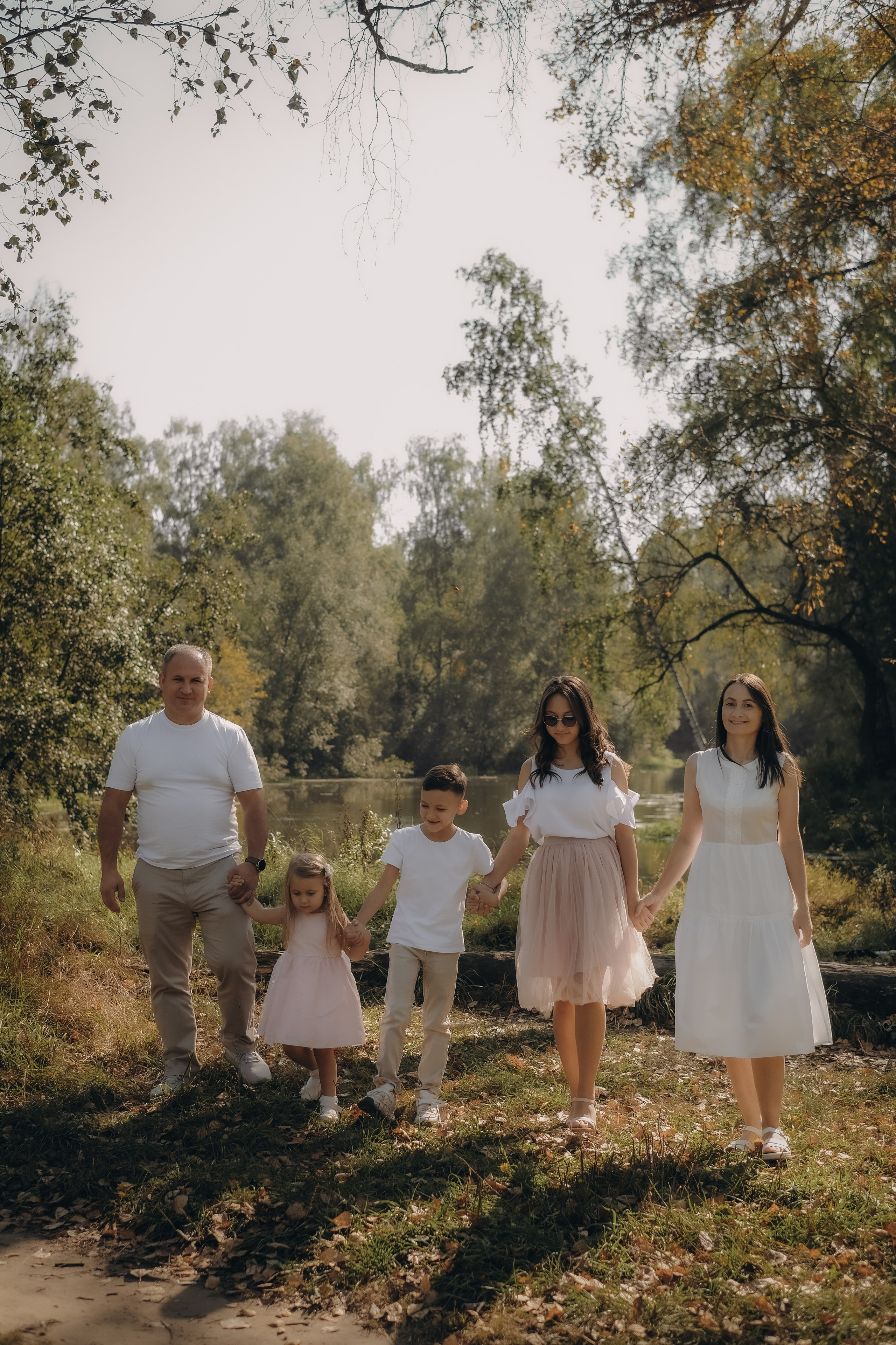 Семья Борган. Осенний день на Клязьме. Свадебный и семейный фотограф в Москве Инника Кетлер