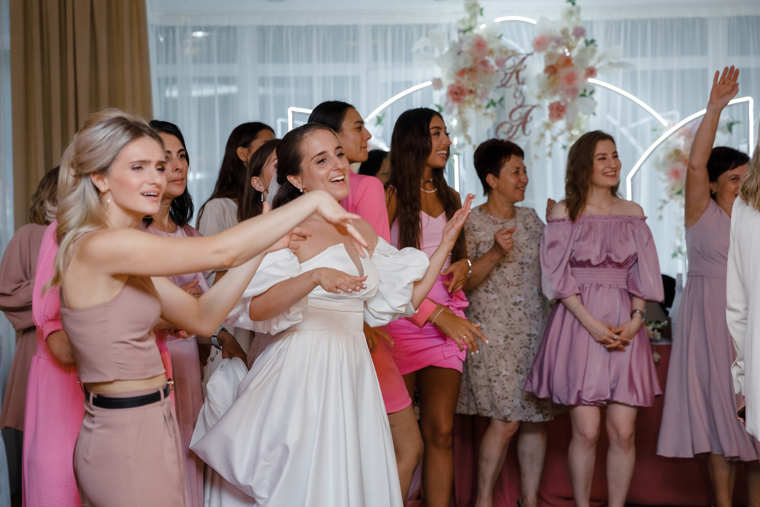 Александра и Артём. Главная