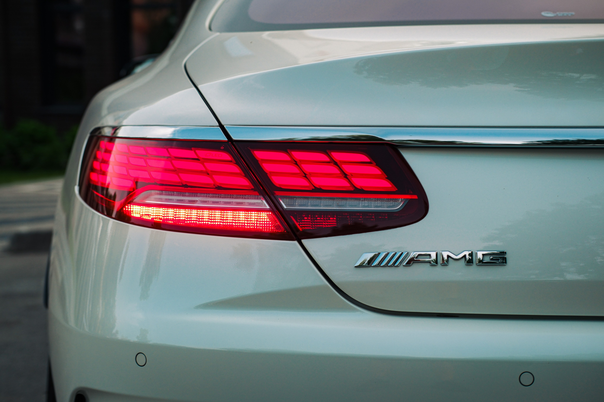 Профессиональная фотосессия Mercedes Benz S63 AMG Coupe в&nbsp;Новосибирске. Автомобильный фотограф Чанчин Владимир: детальные снимки кузова, интерьера и&nbsp;динамики. Съемка автомобиля для продажи