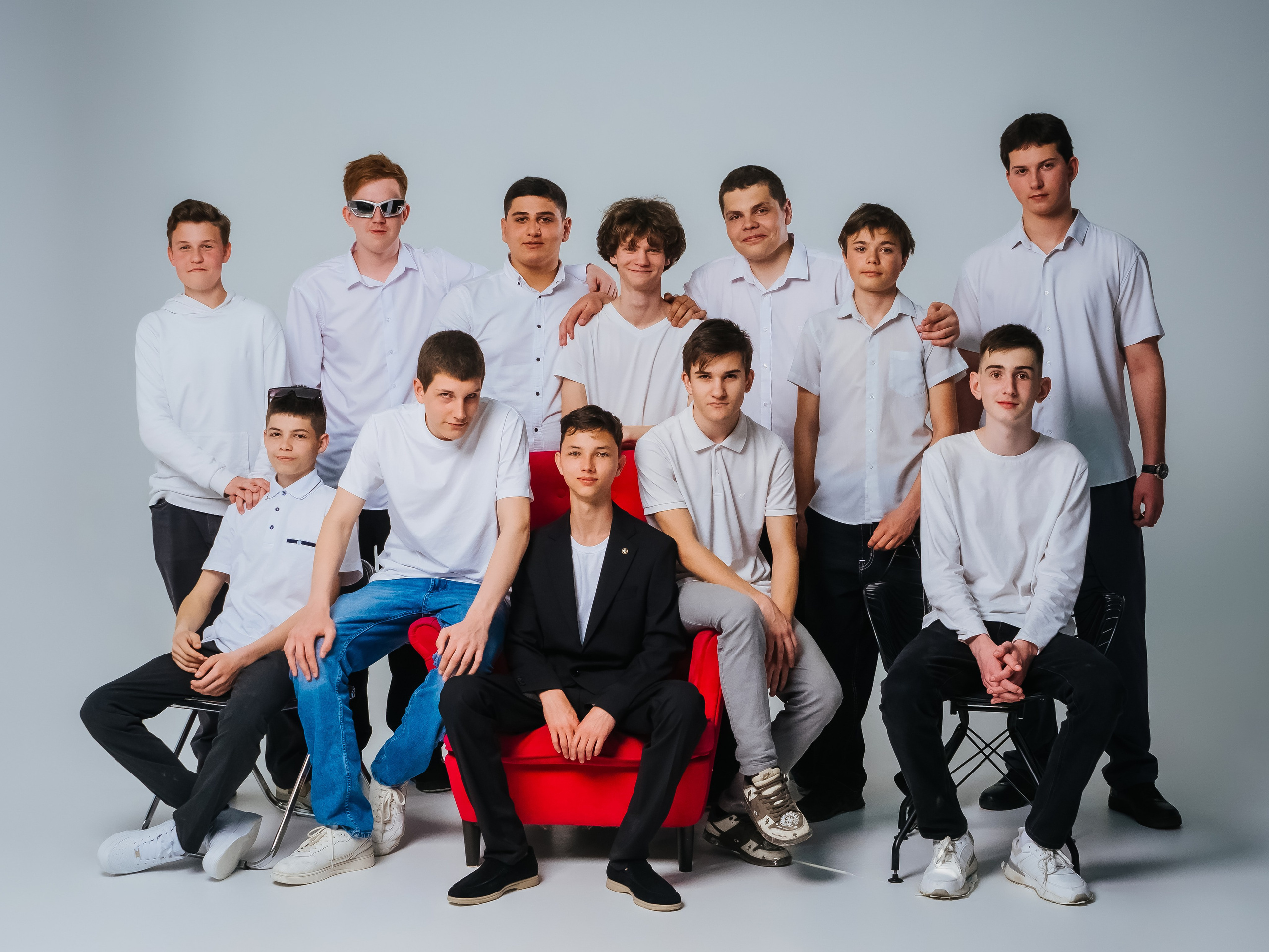 Старшая школа студия. АНАПА ФОТОСТУДИЯ № 13