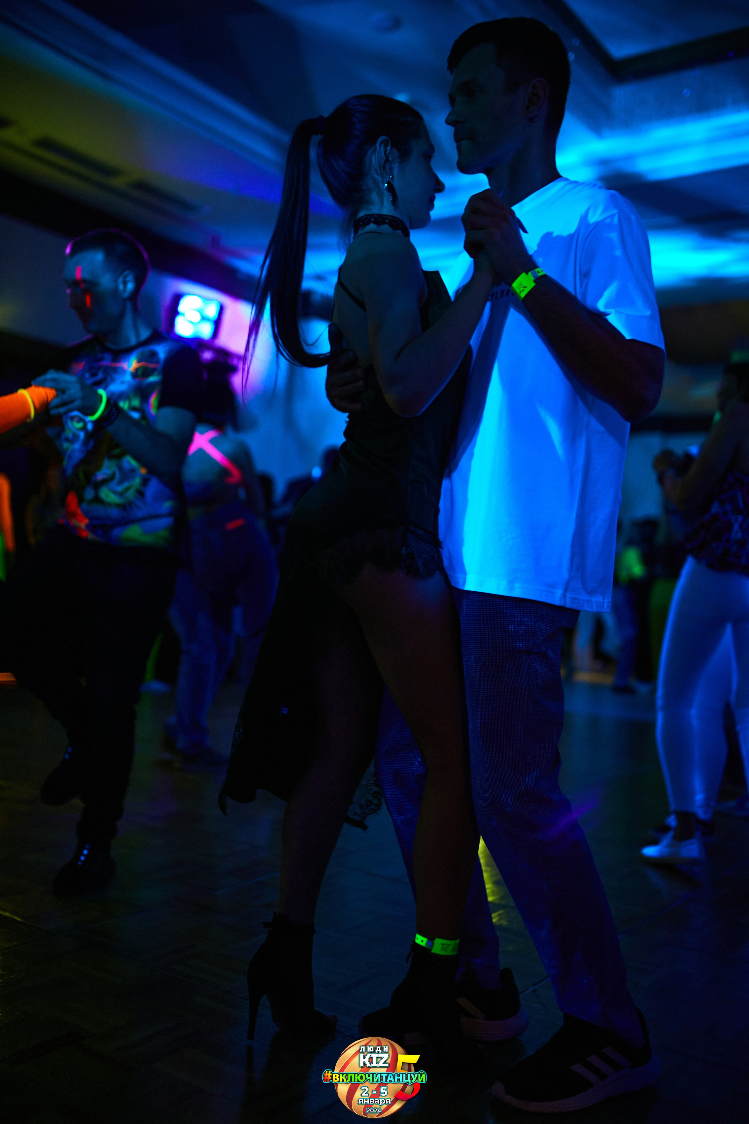 Neon Party Люди Киз. Свадебный фотограф