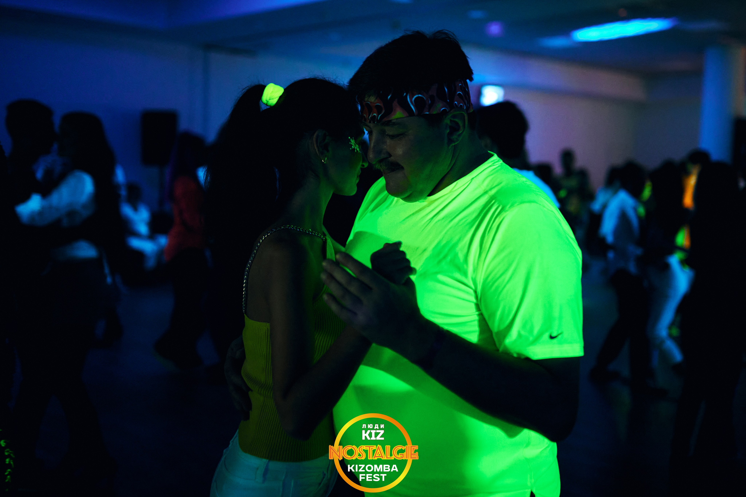 Neon party. Свадебный фотограф