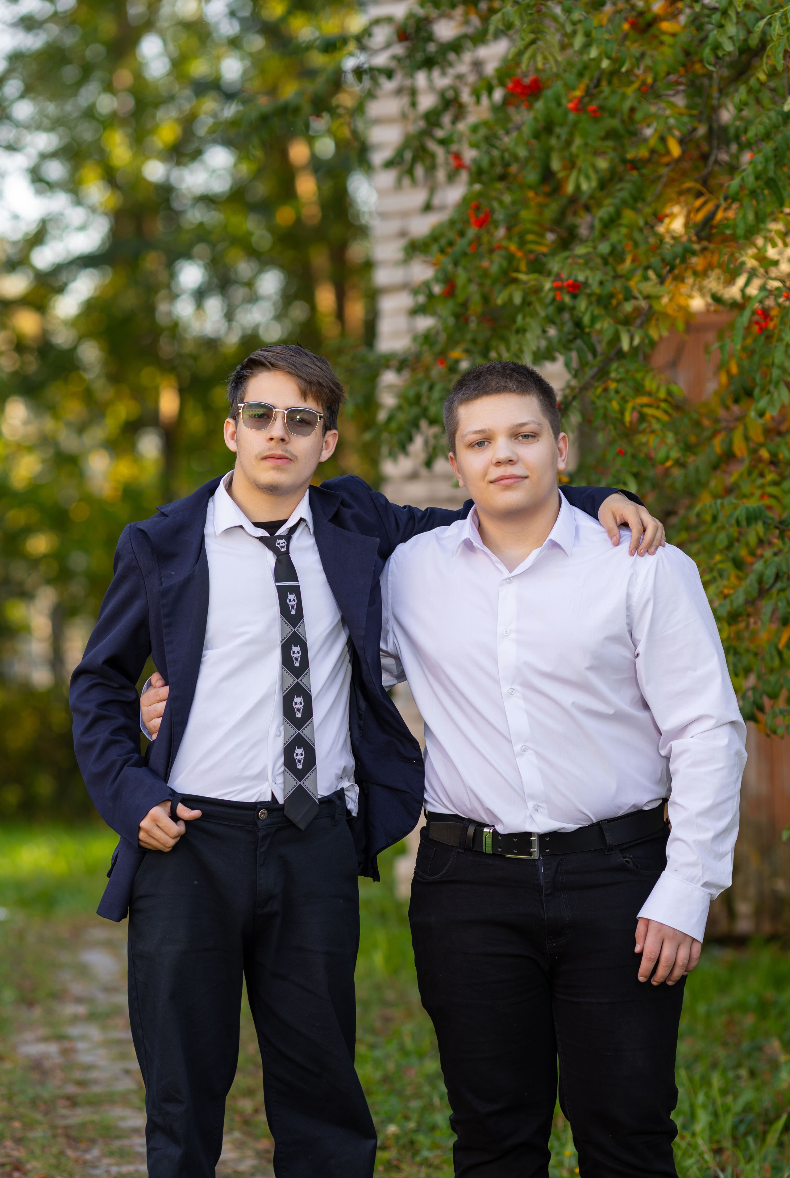 Осенняя фотосессия у школы с учителем. Семейный и детский фотограф Анна Петракова