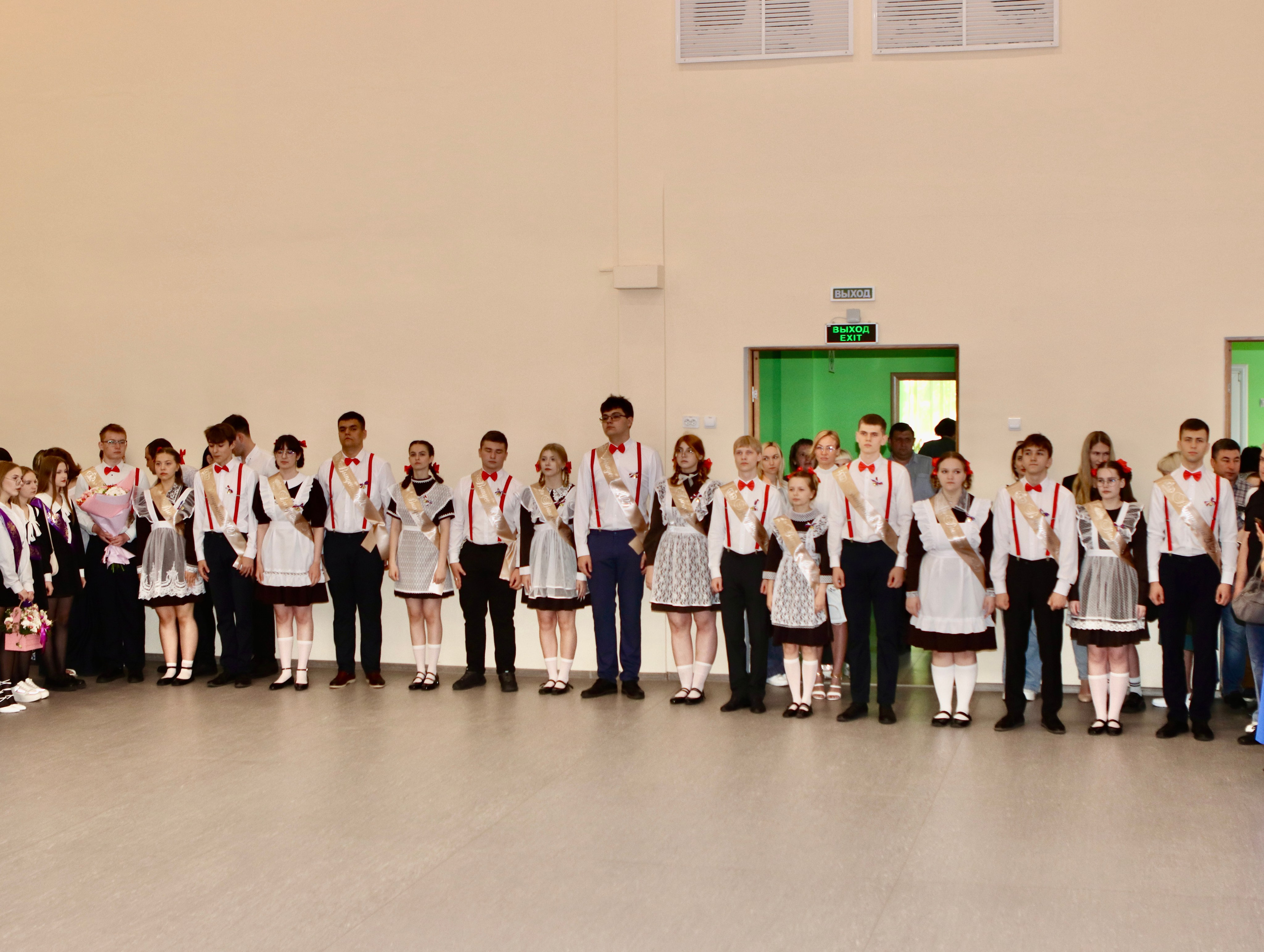 Школьный выпускной. Фотограф в Курске Смирнов Евгений