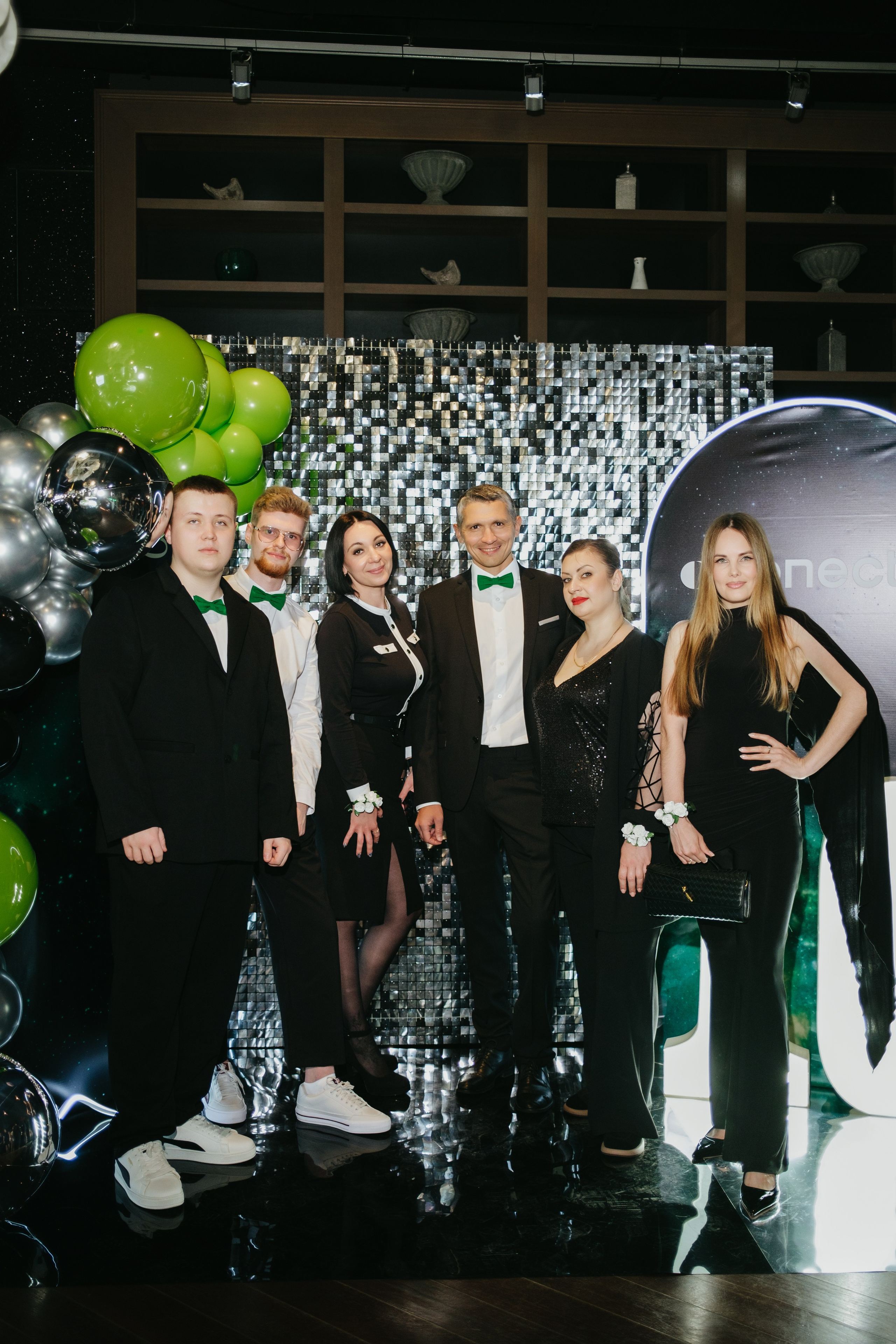 Корпоратив в Сириусу (Адлер) 10 лет компании. Свадебный фотограф Денис Ожигин в Краснодаре и крае. Эмоциональная и стильная съемка вашего дня