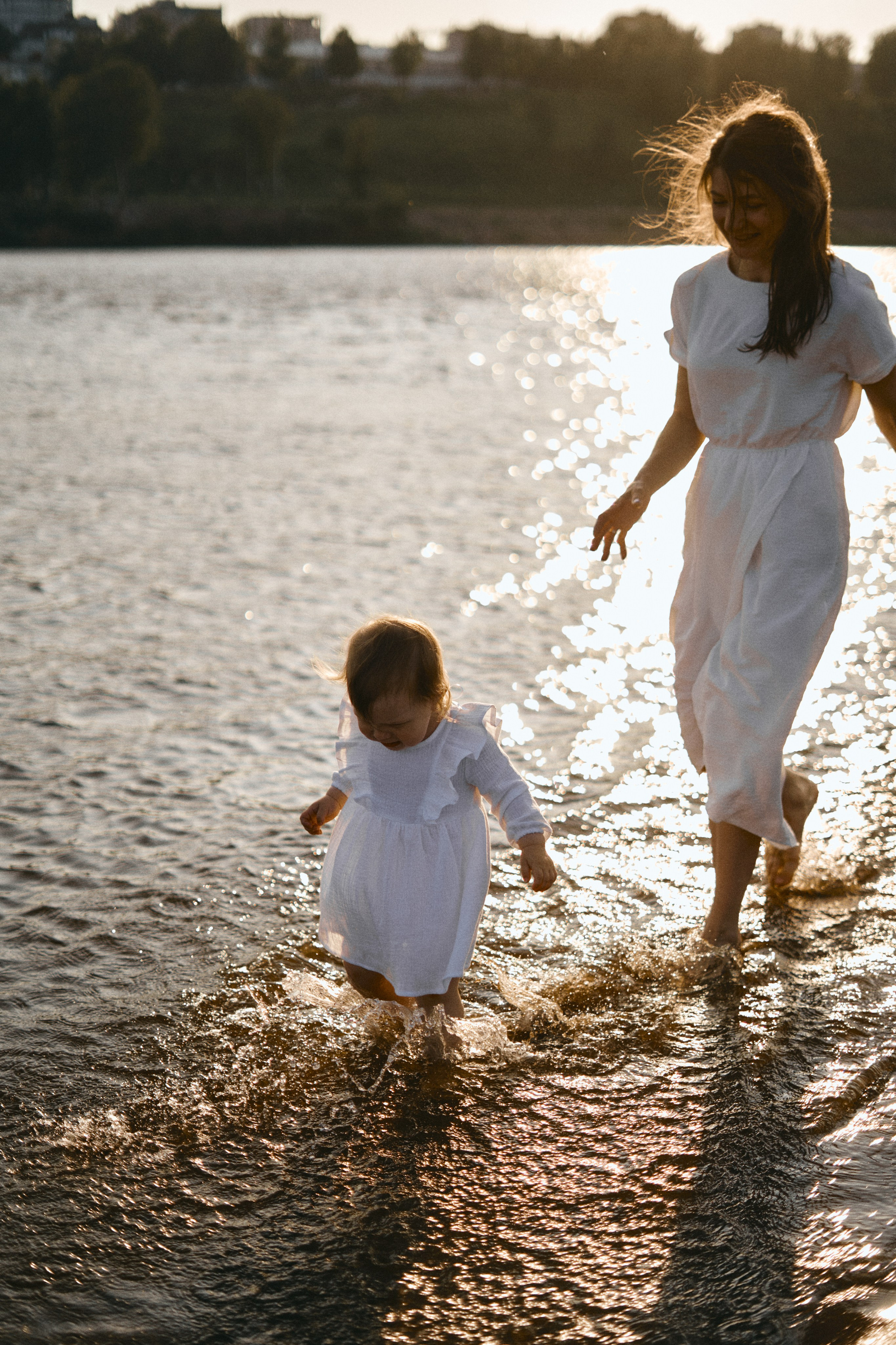 Пляж, ветер и объятия. Фотограф Киров Анжелика Некрасова