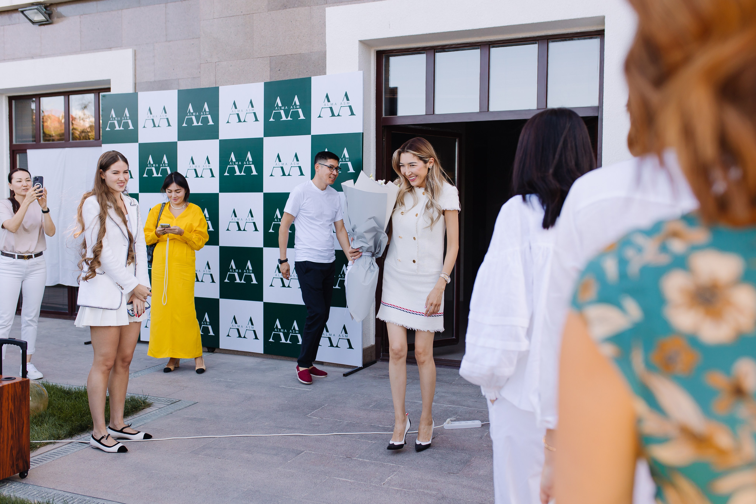 Репортаж. Свадебный и семейный фотограф в Алматы Laura Dosmann