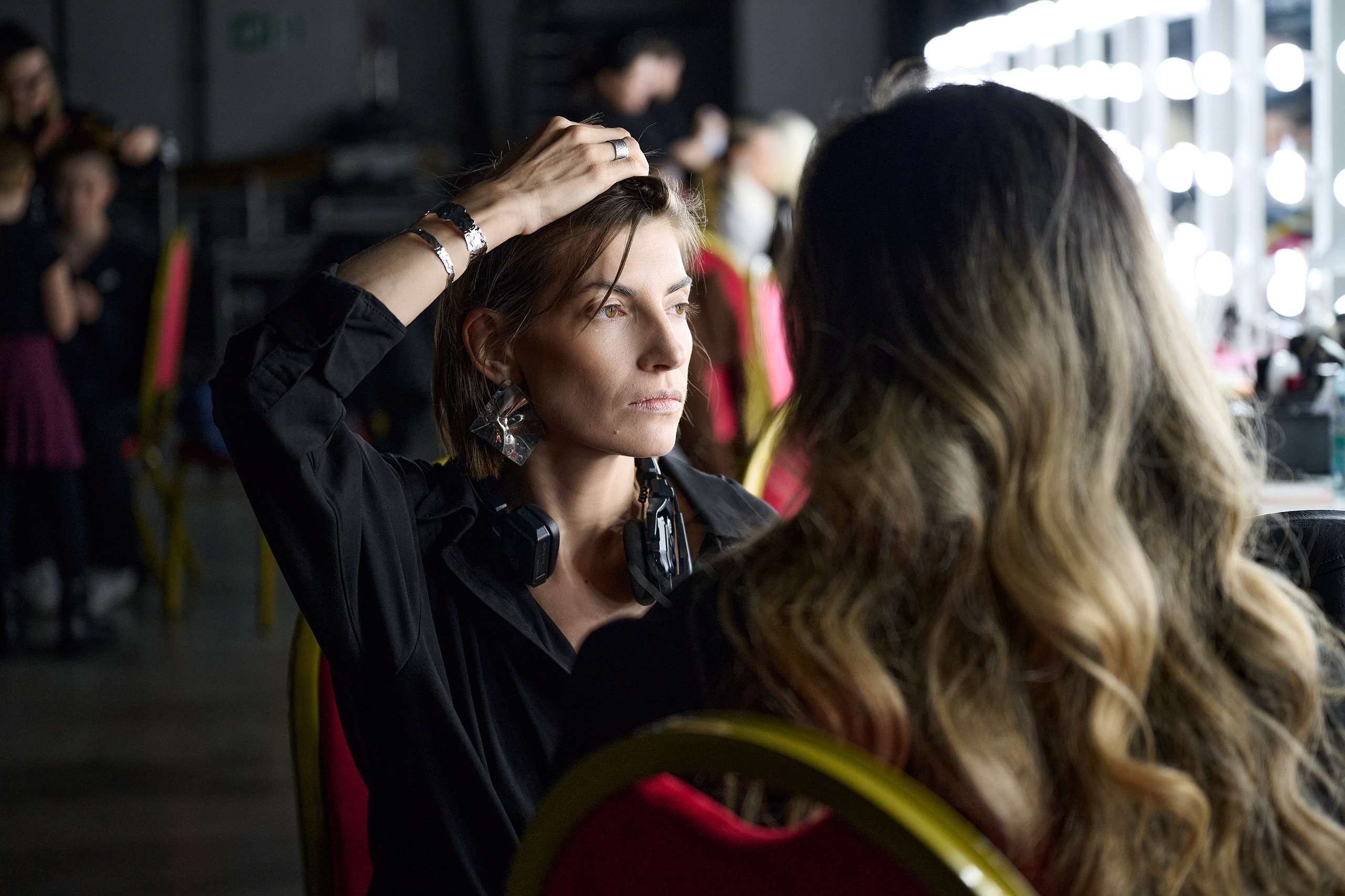 Kazakhstan fashion day 2025. Backstage. Дима Бабушкин. Фотограф. Подиум. Репортаж. Творчество. Дорого