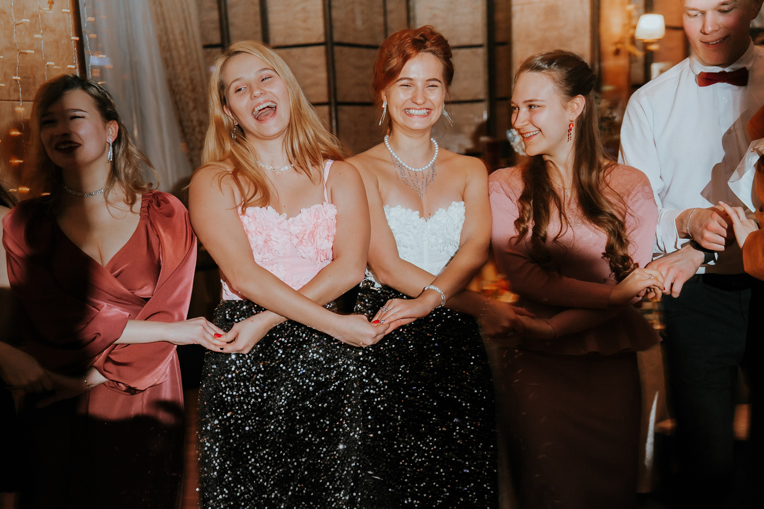 Съемка выездной регистрации в отеле. Свадебный и репортажный фотограф в Ярославле и Санкт-Петербурге Роман Микрюков